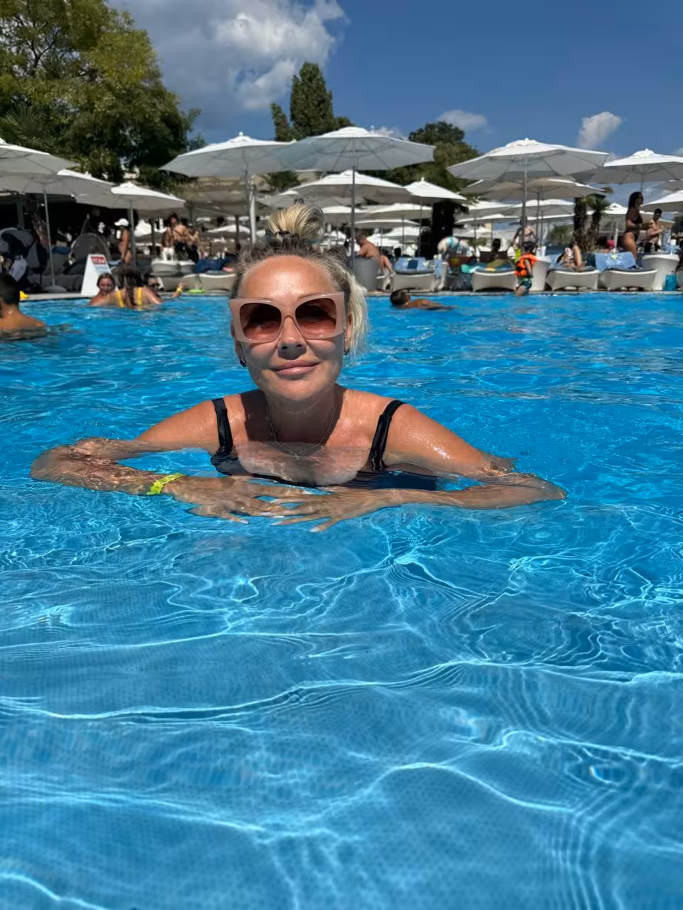 Nathalie russian dating whatsapp group