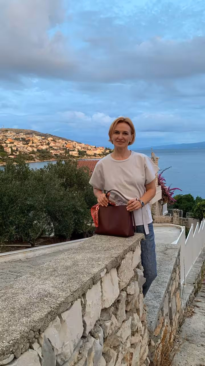 Larysa shenseea and russian dating