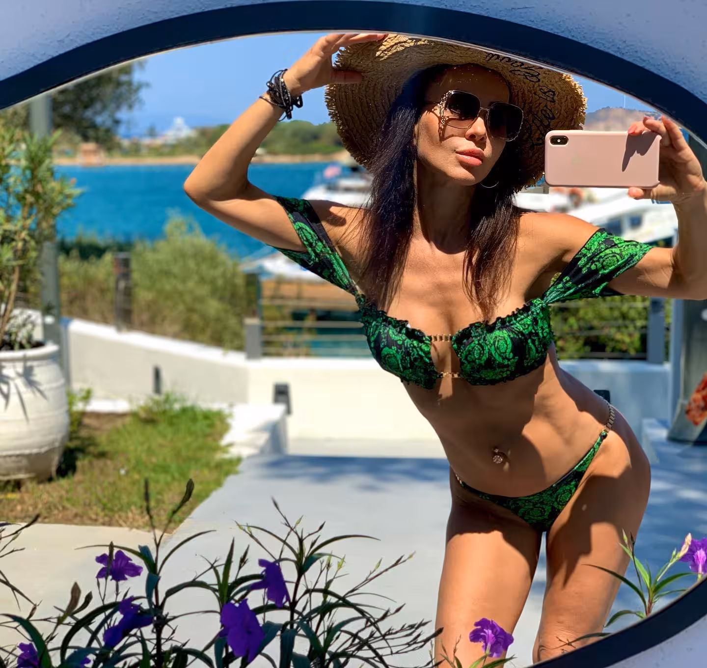 Vika russian online dating app