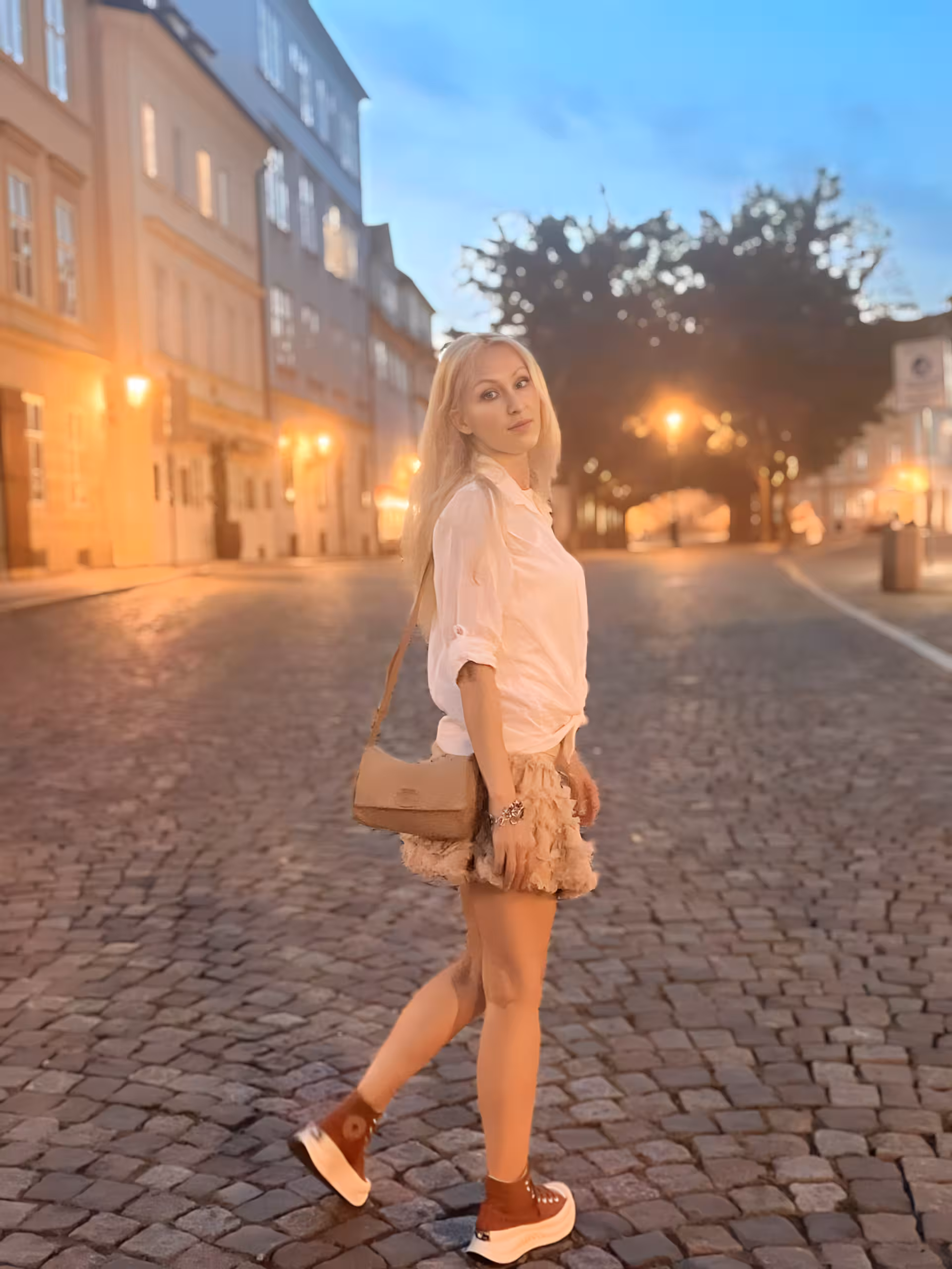 Oksana  russian woman dating tips