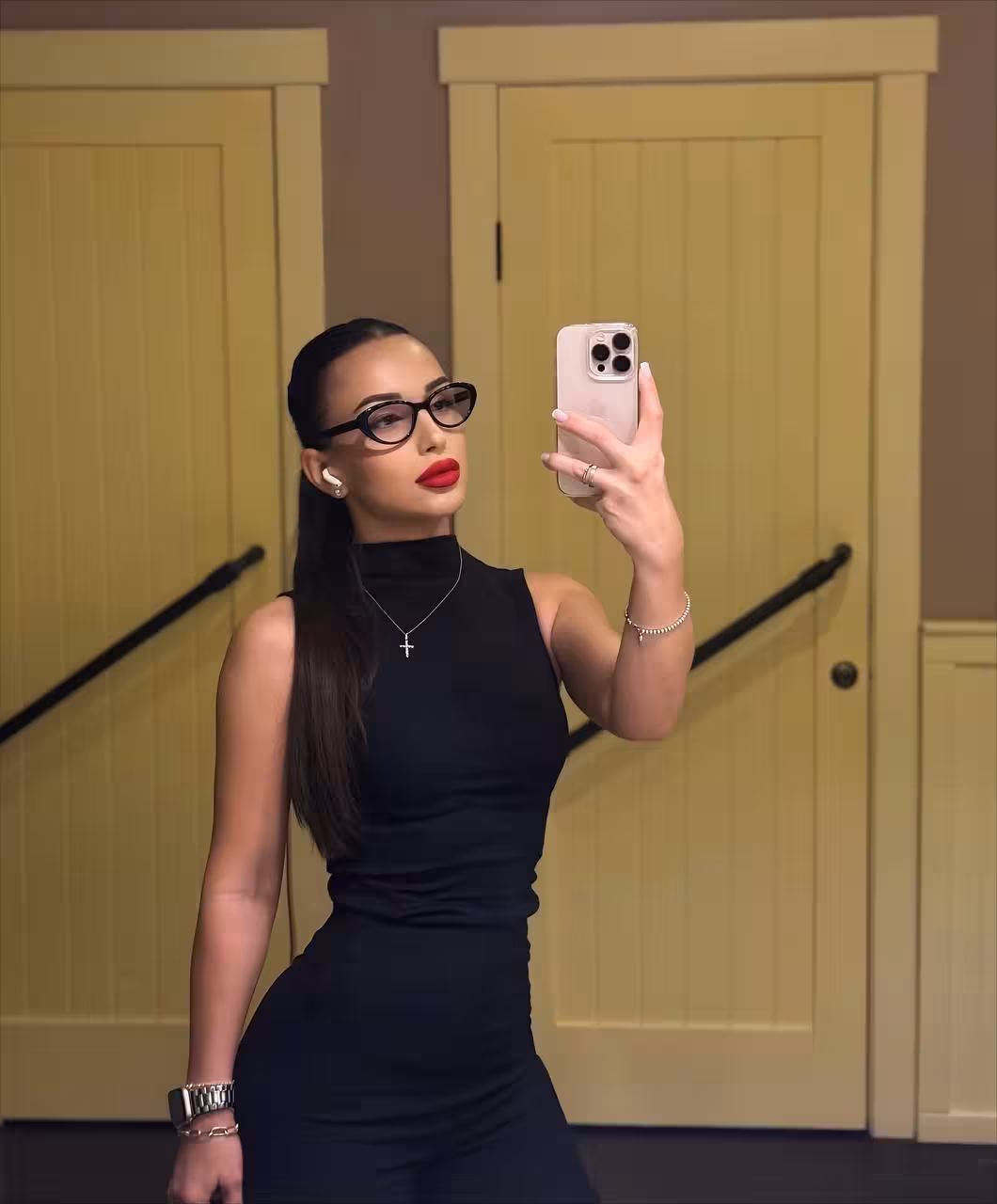 Asya  russian dating site pictures