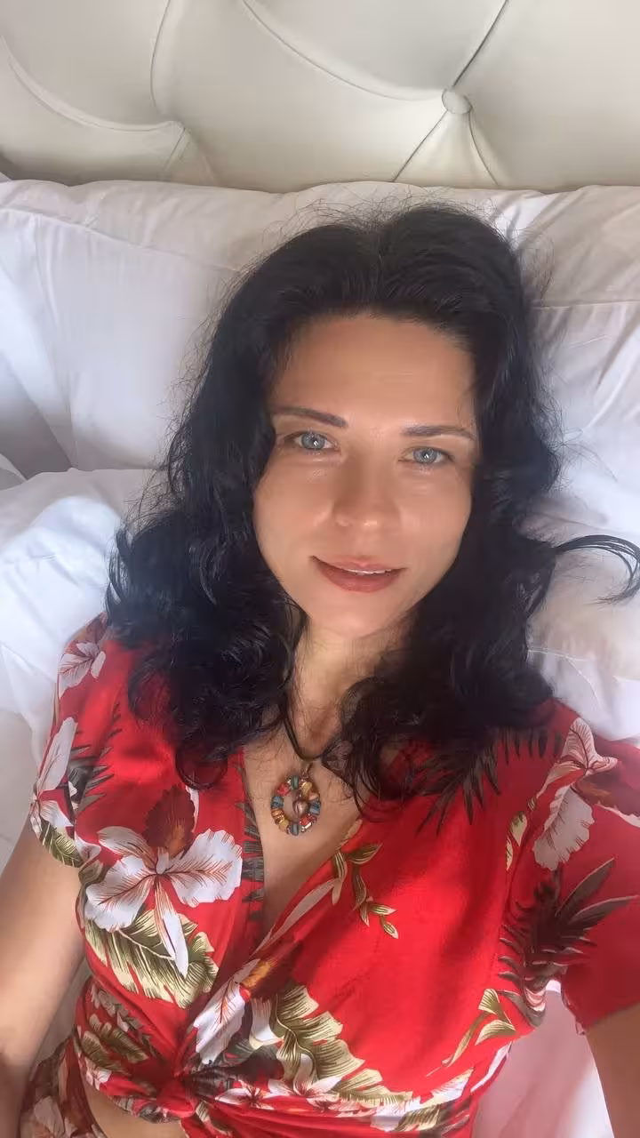 Ilona dating russian girl profile