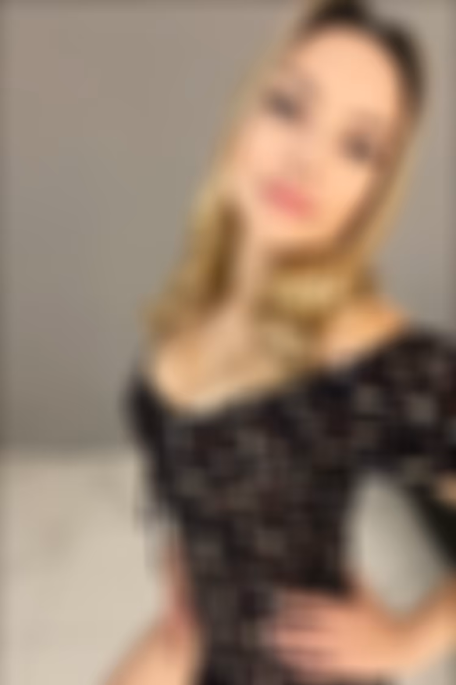 Oksanka russian dating app pics