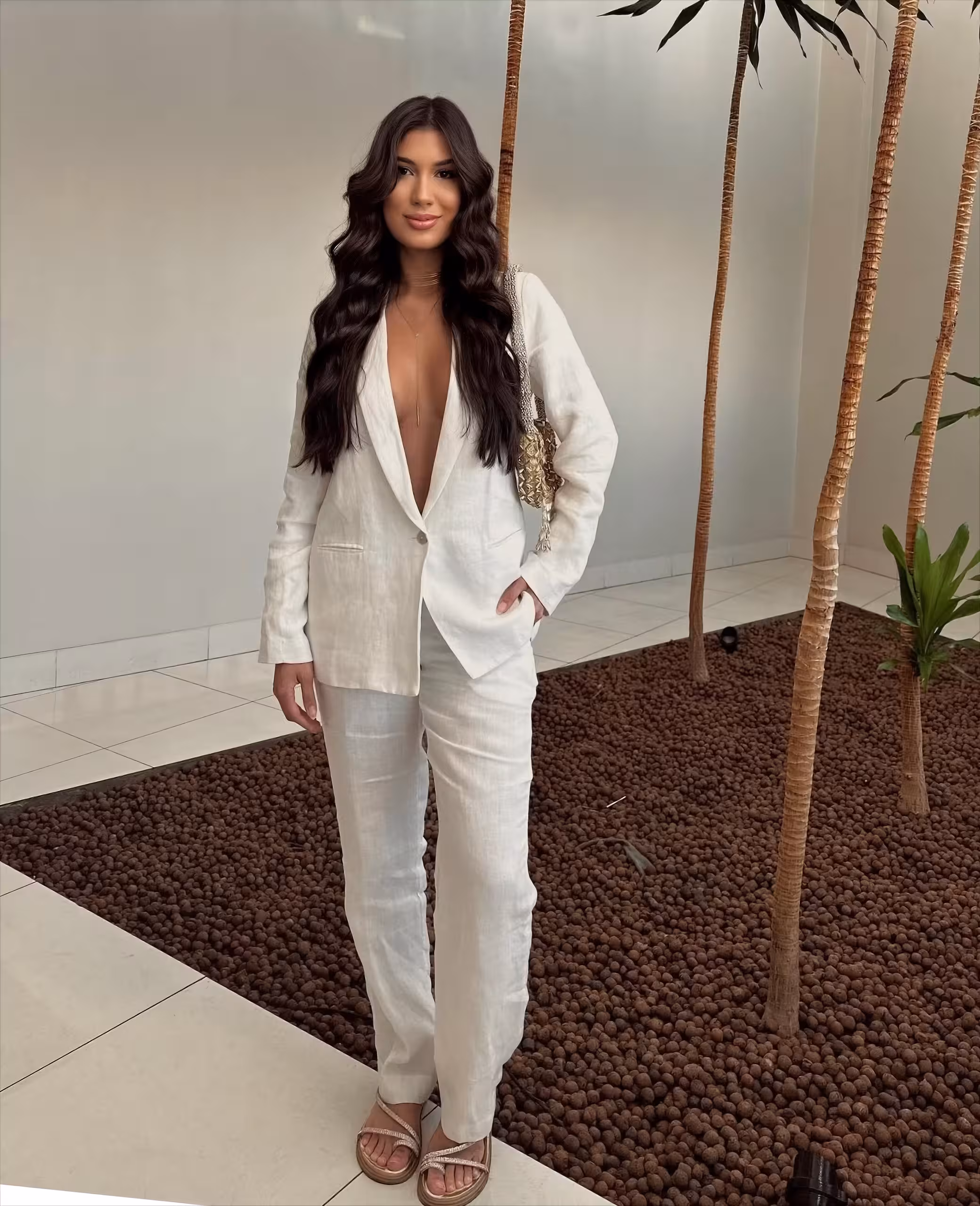 Bianca russian girl dating online