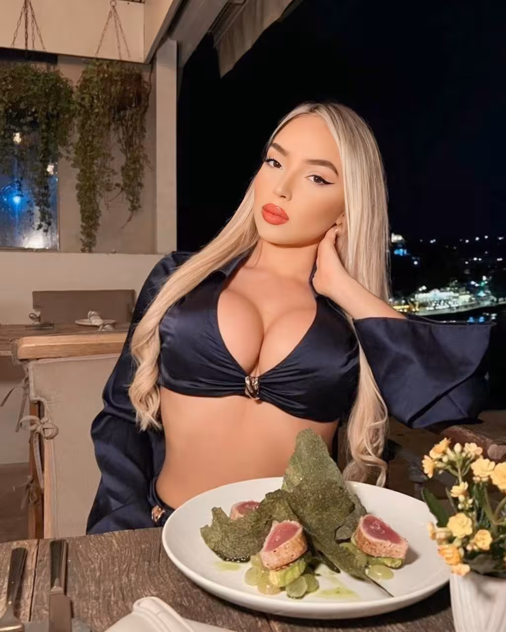 Laisla russia online dating site