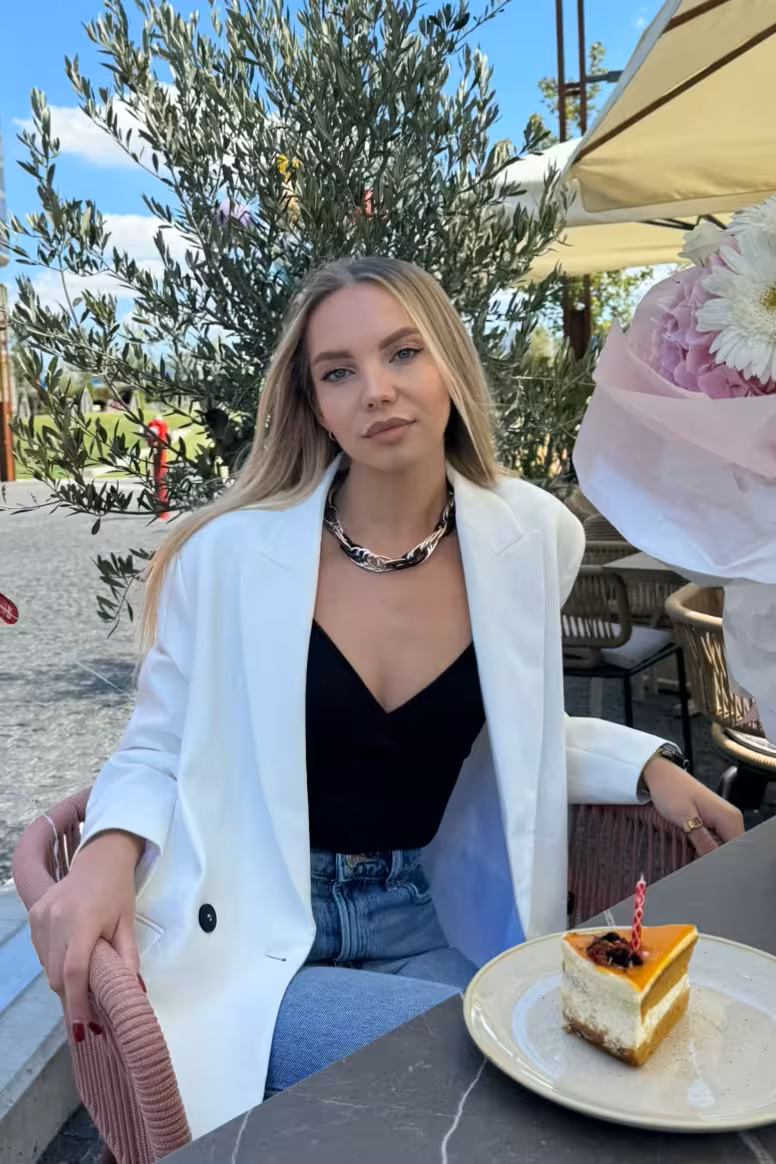 Yulia 28 Bratislava Slovakia I am prepared to be a devoted bride