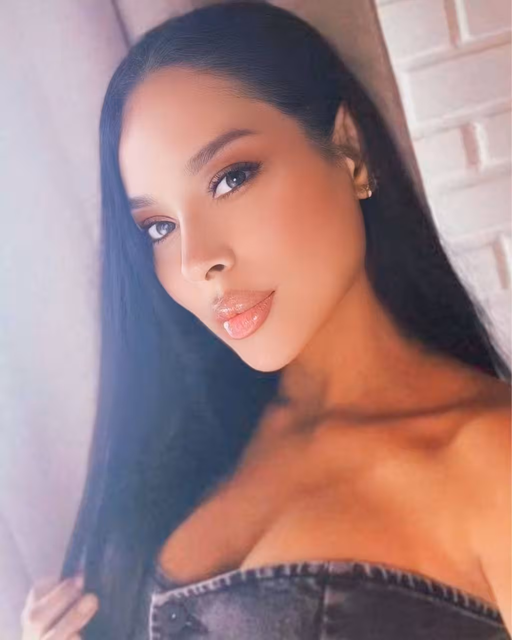 MELISA 33 Medellin Colombia Looking for a man who inspires his bride