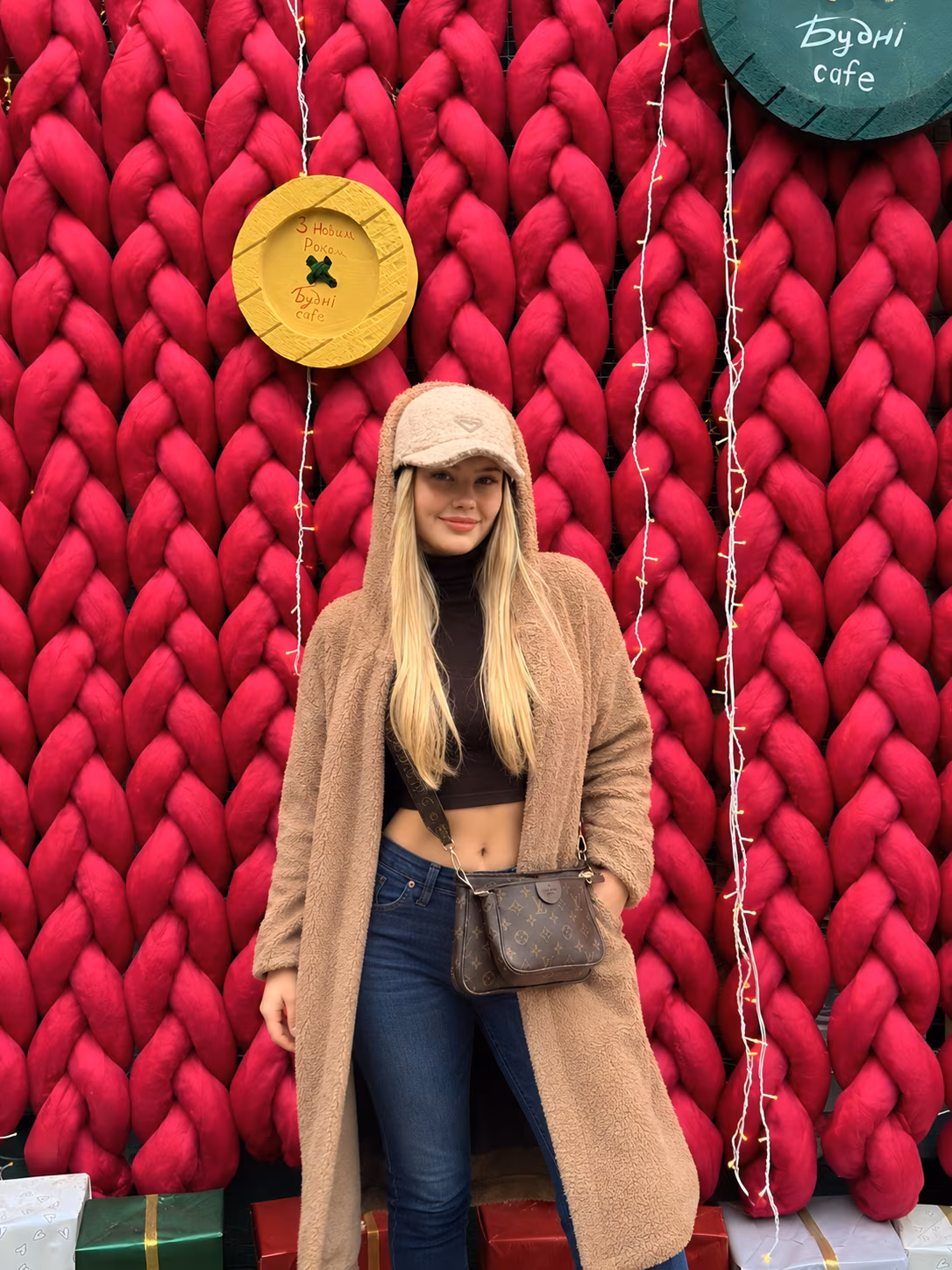 Anita 22 Okhtyrka Ukraine I am prepared to be a devoted bride