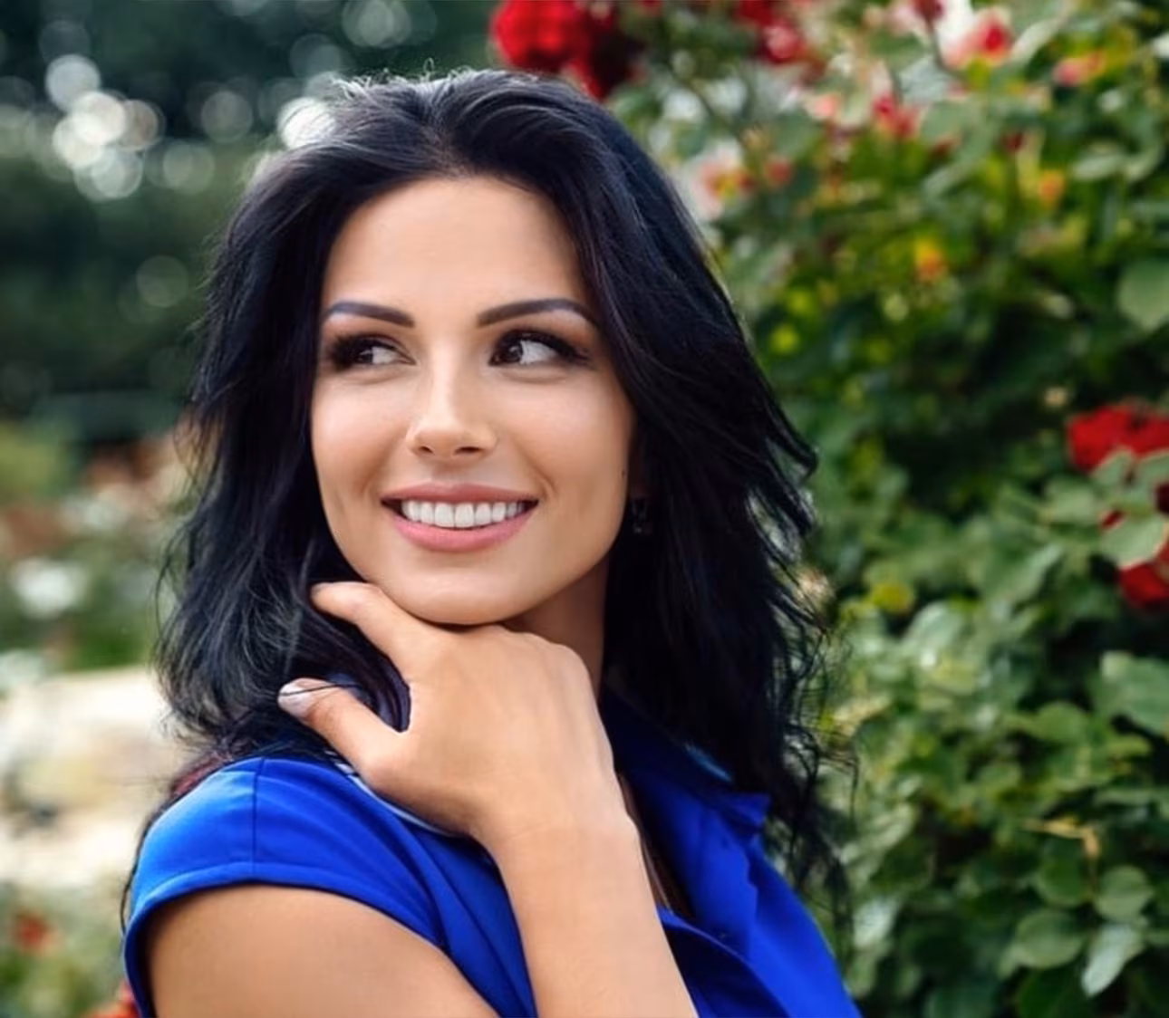 Yaroslava 43 Kyiv Ukraine I am ready to be a nurturing bride