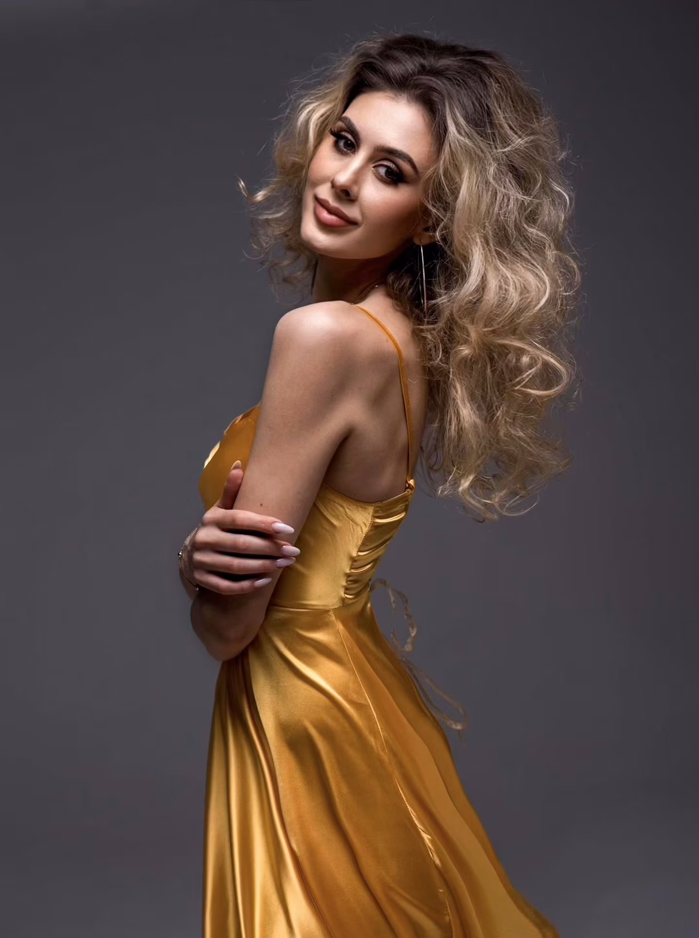 Olena 37 Kyiv Ukraine I am ready to be a proud and happy bride