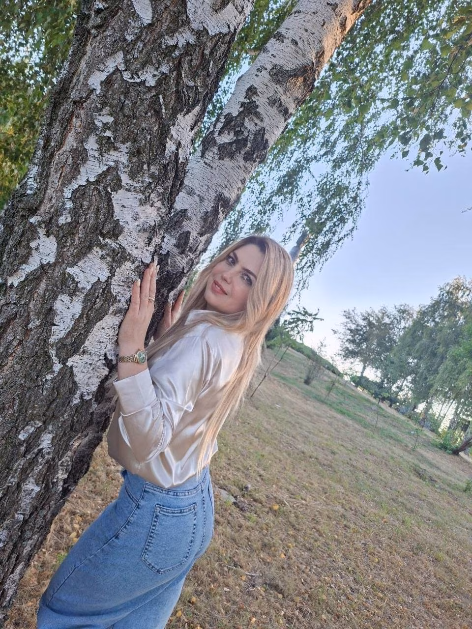 Oksana 44 Kiev Ukraine I am waiting to become your bride