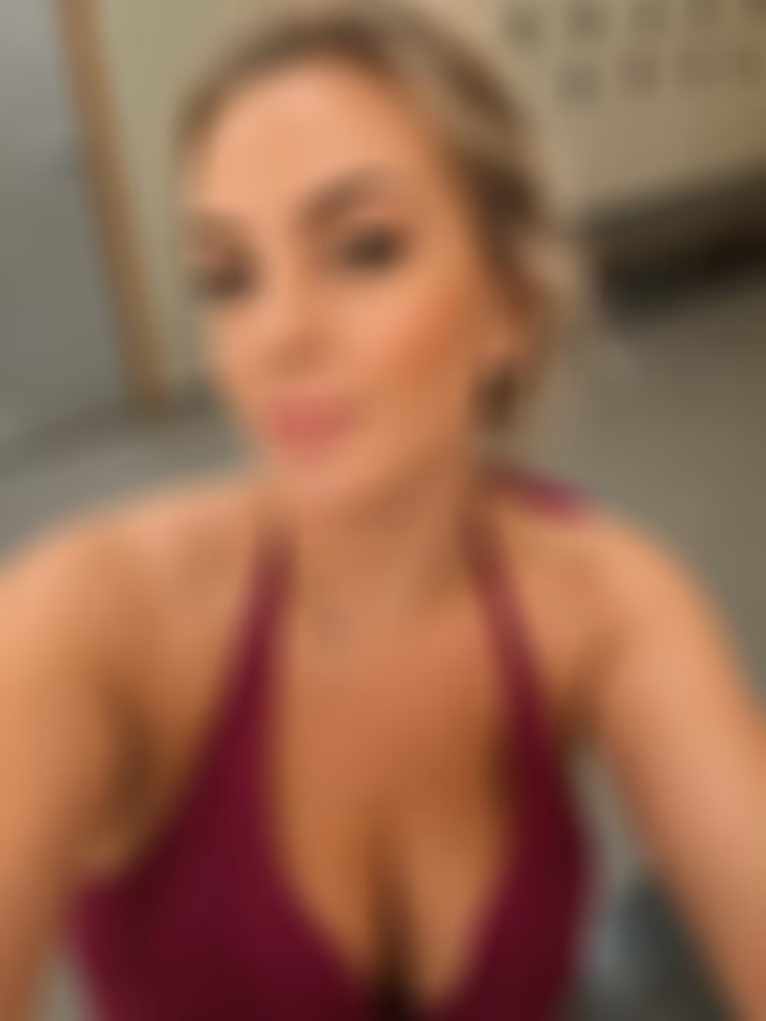 Ganna 40 Verona Italy I want to be a traditional bride
