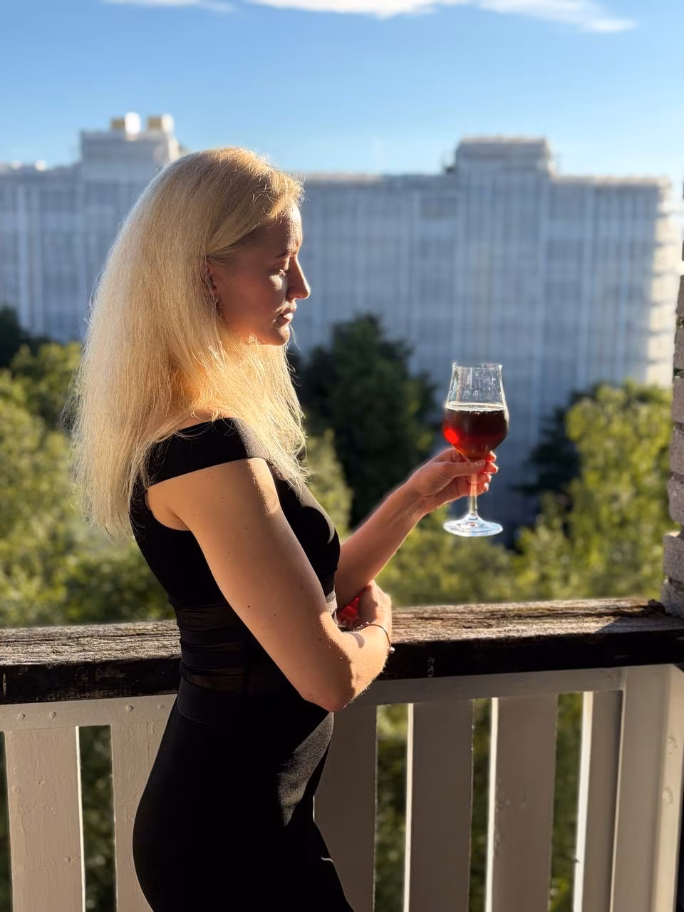 Iaroslava 42 Glukhov Ukraine I want to be your beloved bride forever