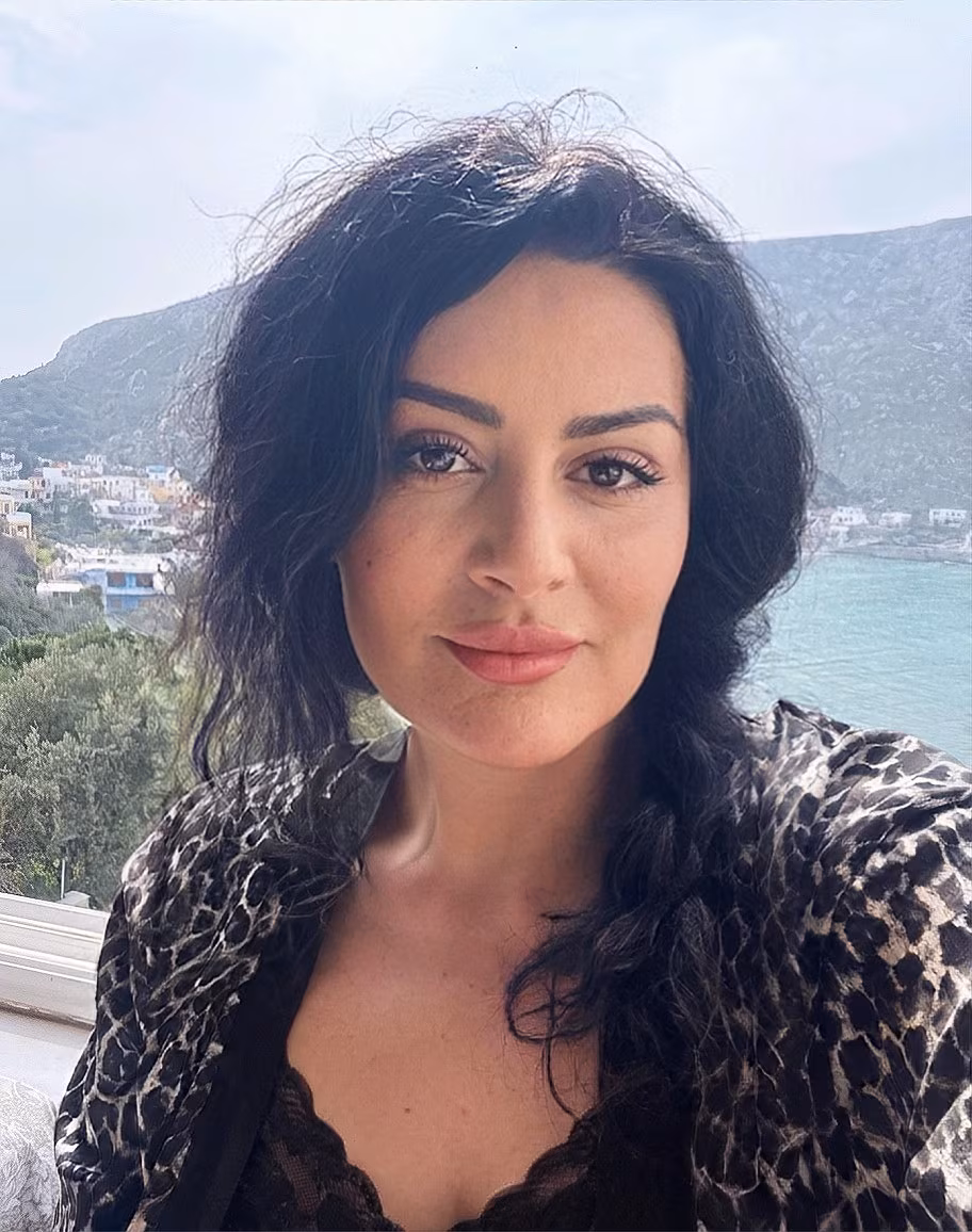 Marta 47 Greece, Malia Ukraine I want to be your soulmate and bride