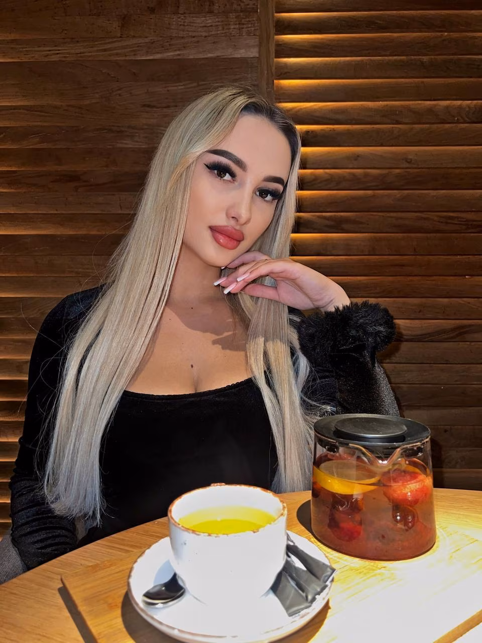 Anna 24 Ivano-Frankivsk Ukraine I want to wear a white dress as your bride