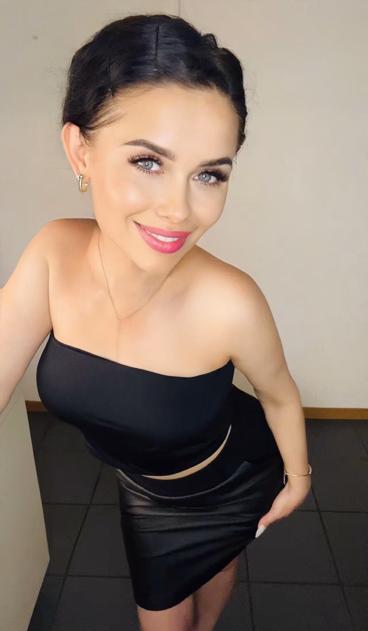 Tetiana 41 Fribourg Switzerland Looking for a kind man to be his bride