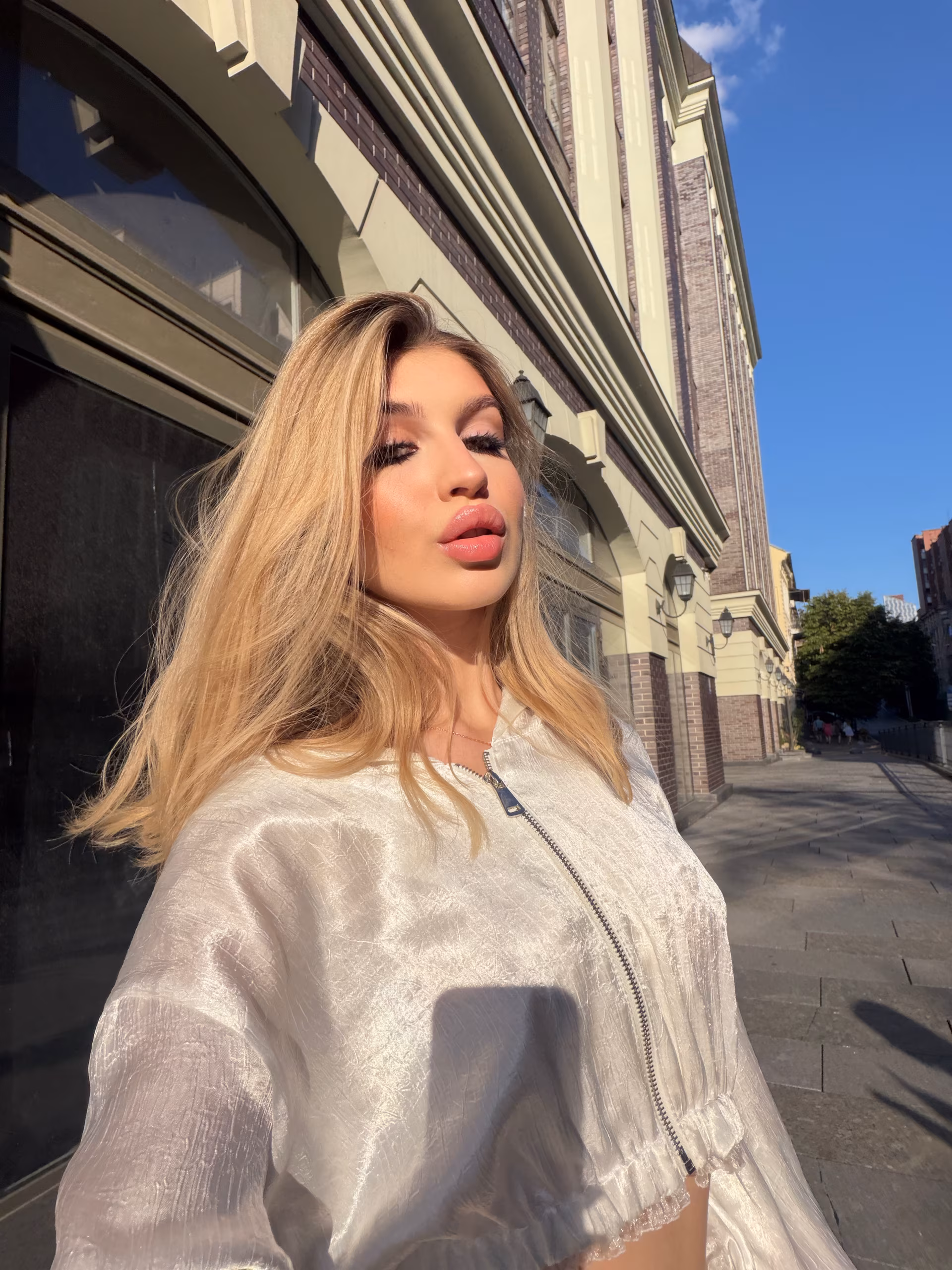 Lilia 20 Kyiv Ukraine Looking for a man who values his bride's heart
