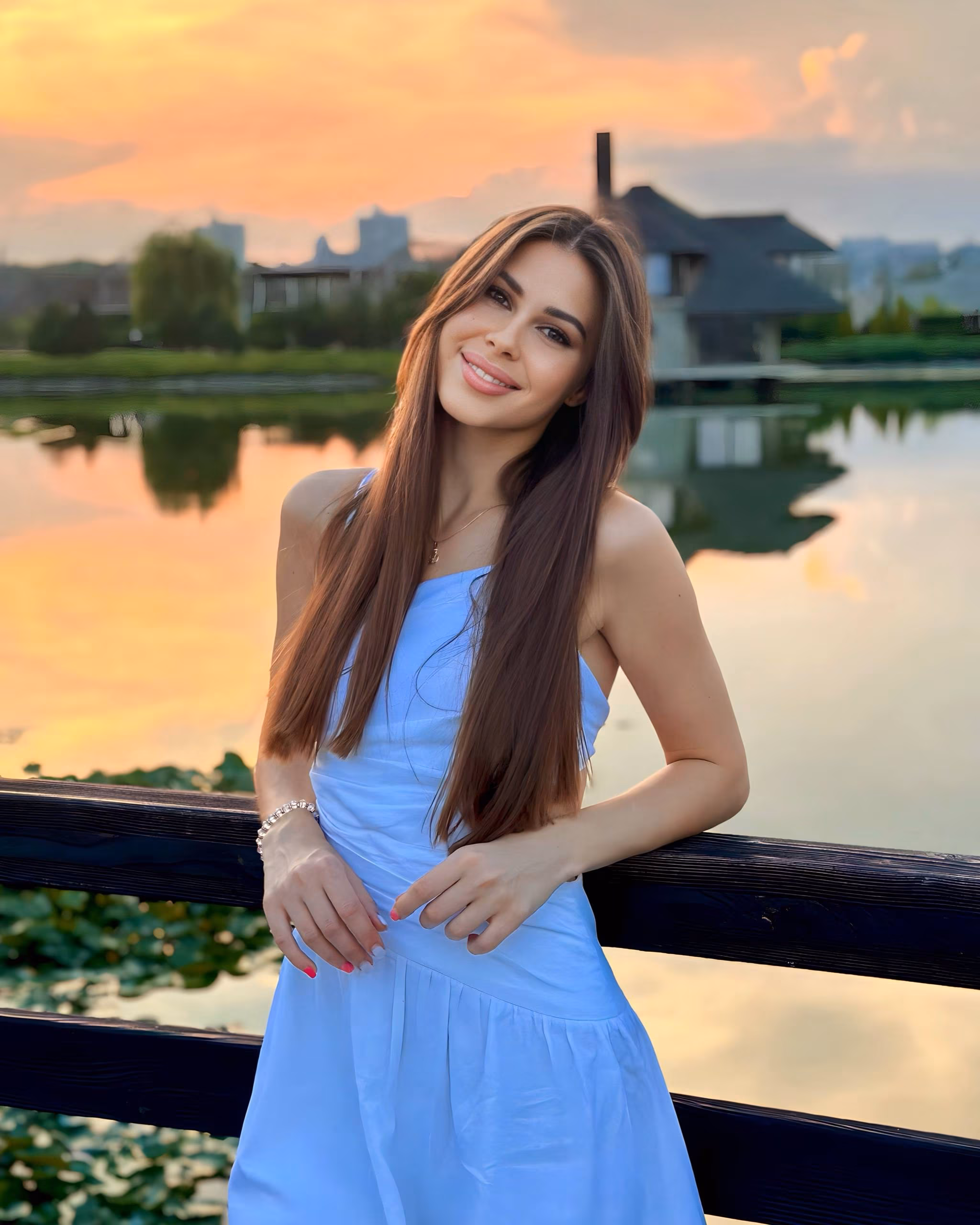 Diana 25 Dnipro  Ukraine Looking for a man who will love his bride