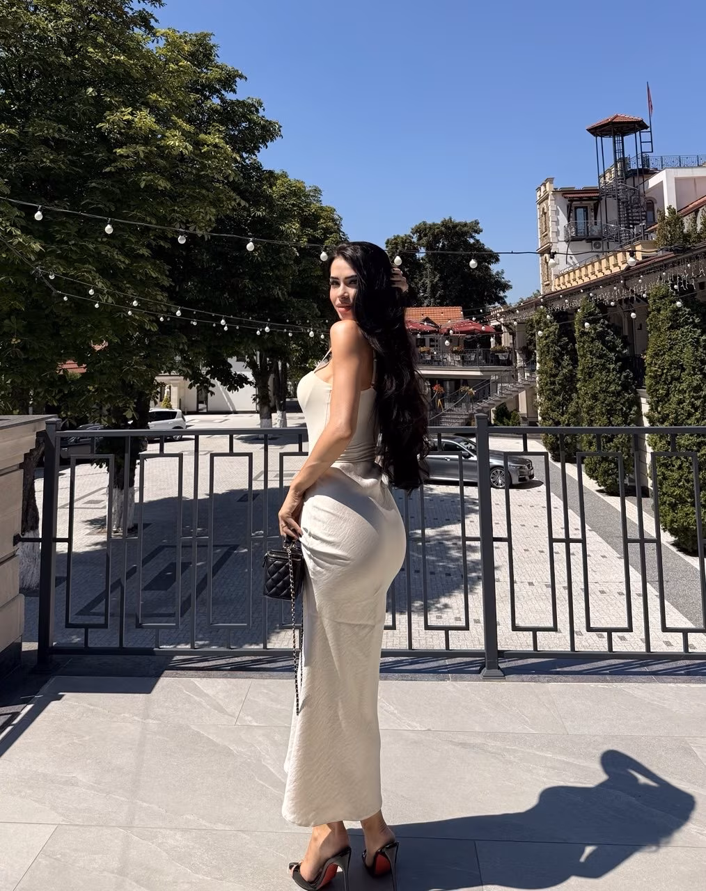 Daniela 24 Bucharest Romania Ready to be a compassionate and caring bride
