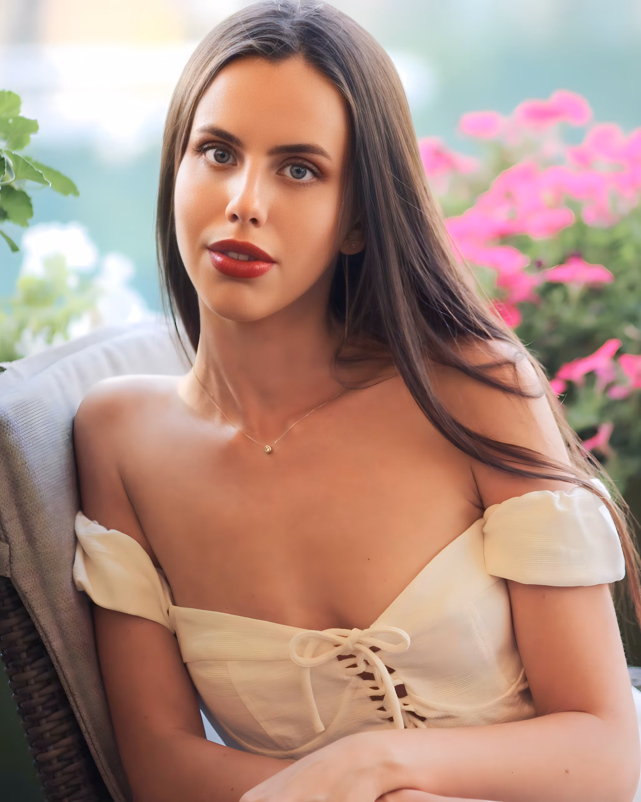 Lilia 30 Bucharest Romania Ready to trust you completely as your bride