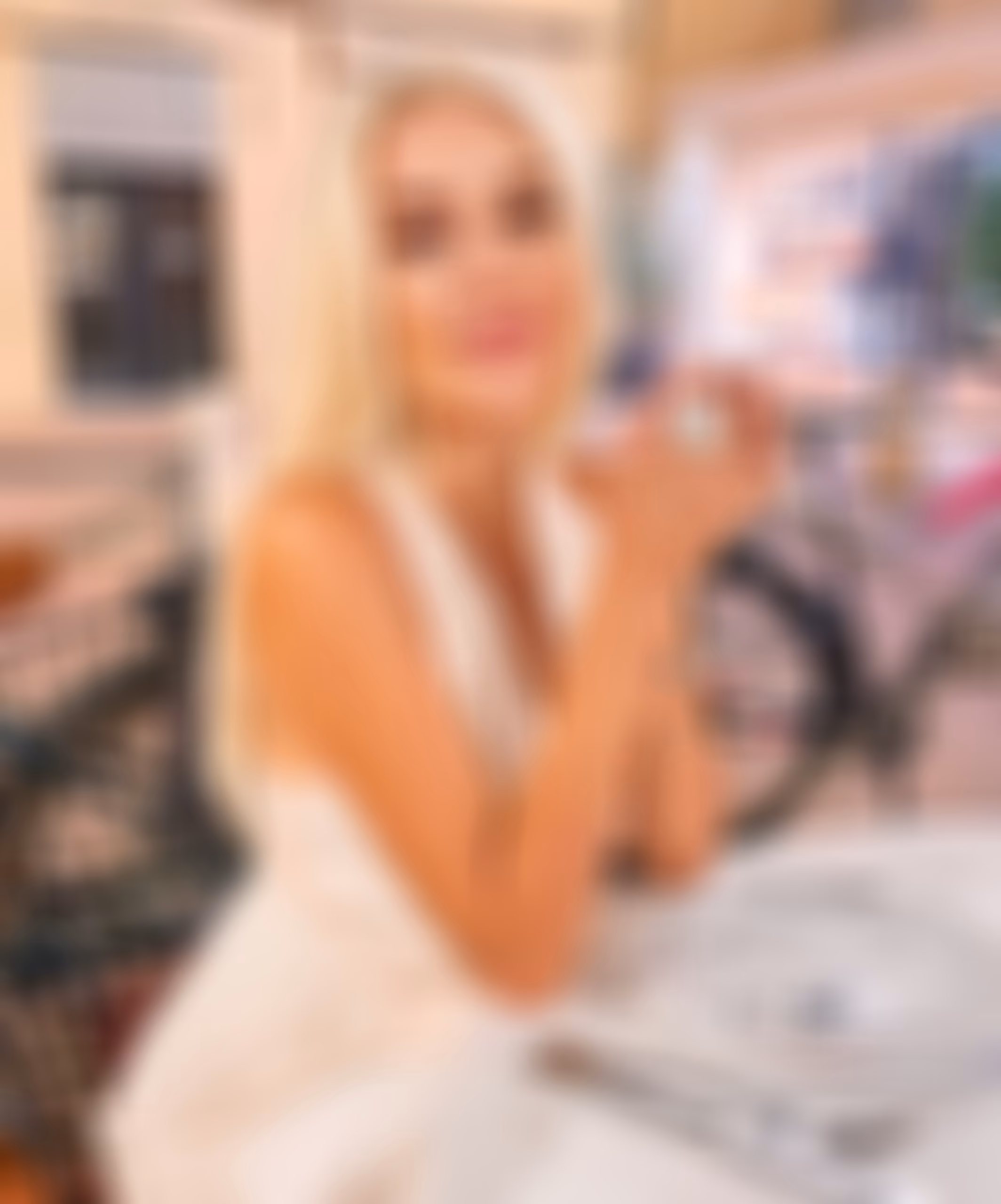 Anastasia 35 Bucharest Romania Seeking a man who shares his dreams with his bride
