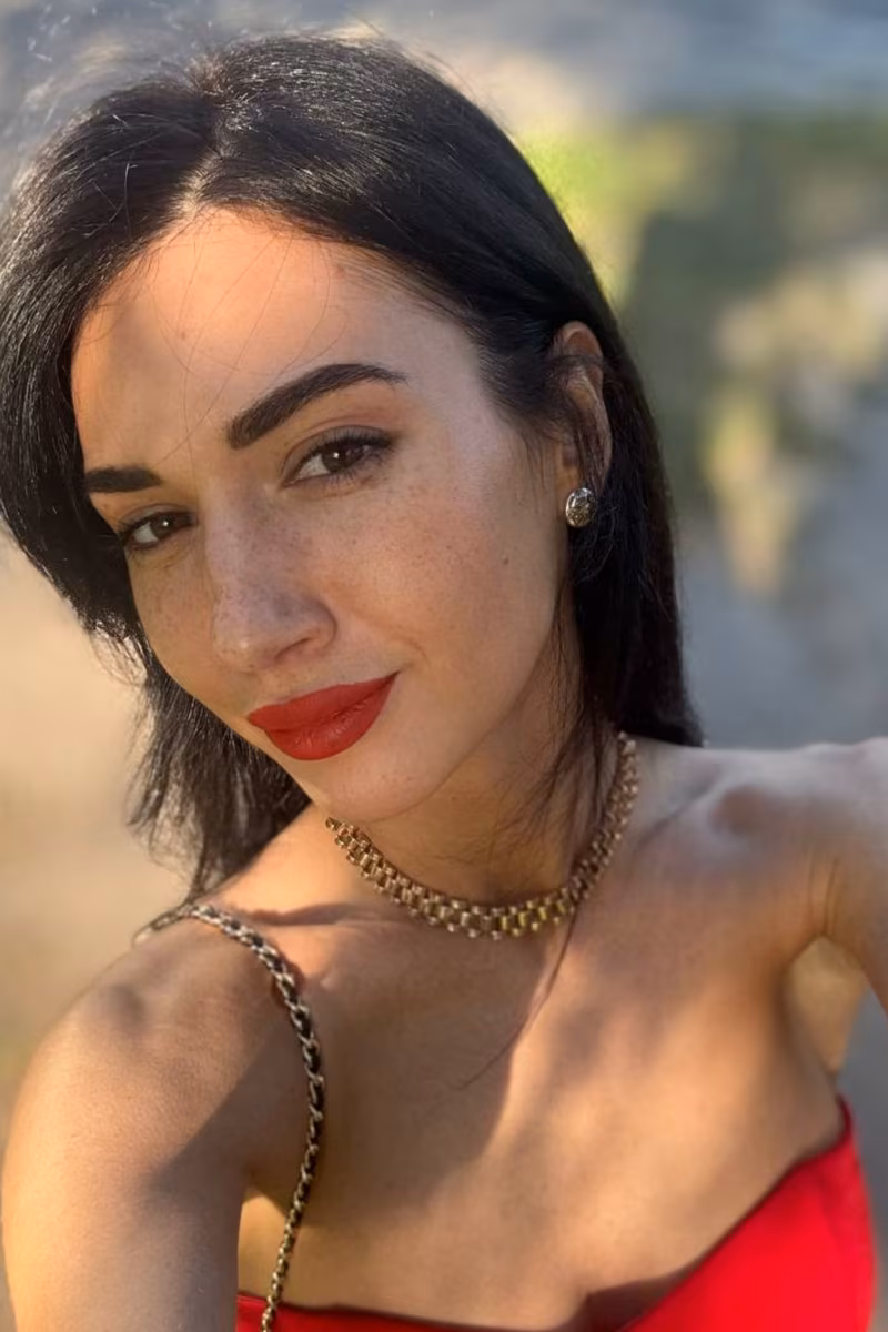 Anna 29 Kyiv  Ukraine I am prepared to be a devoted bride