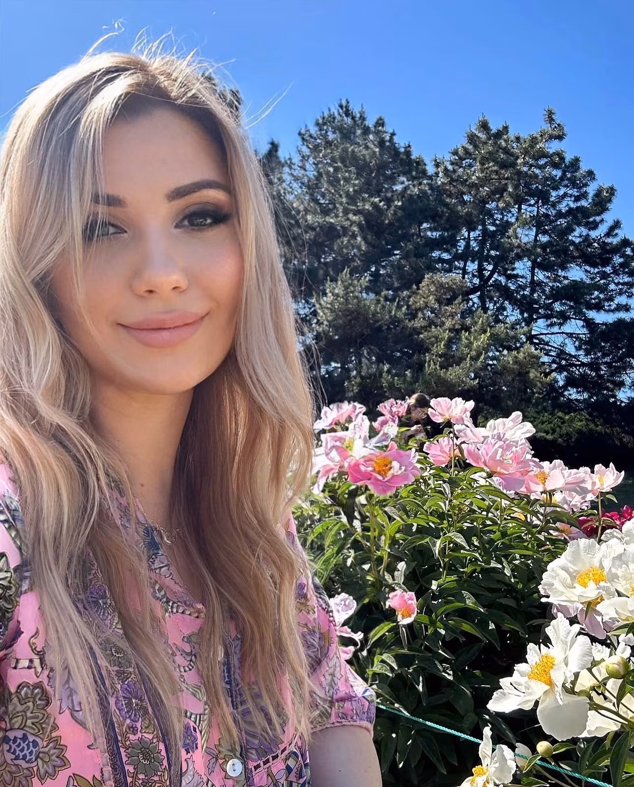 Maryna 36 Beijing/Kyiv China I am prepared to be your loyal bride