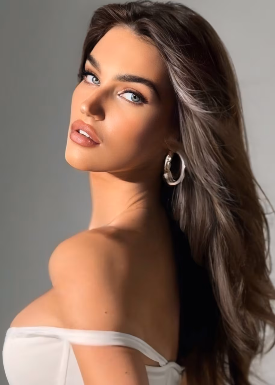 Diana 21 Kyiv, Paris Ukraine I am prepared to be your loyal bride