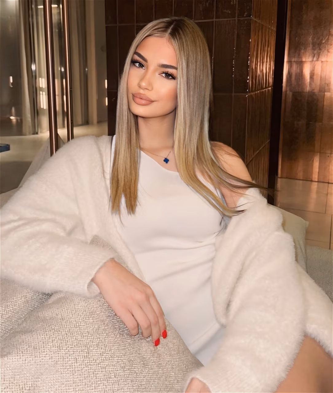 Valeria 18 Burgas Bulgaria I want to be a joyful bride
