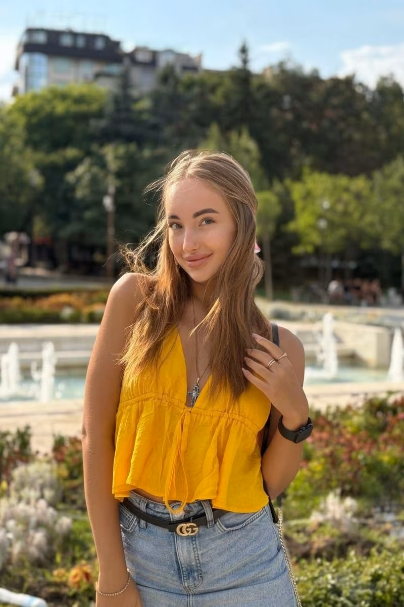 Elizaveta 28 Sofia Bulgaria I want to be a traditional bride