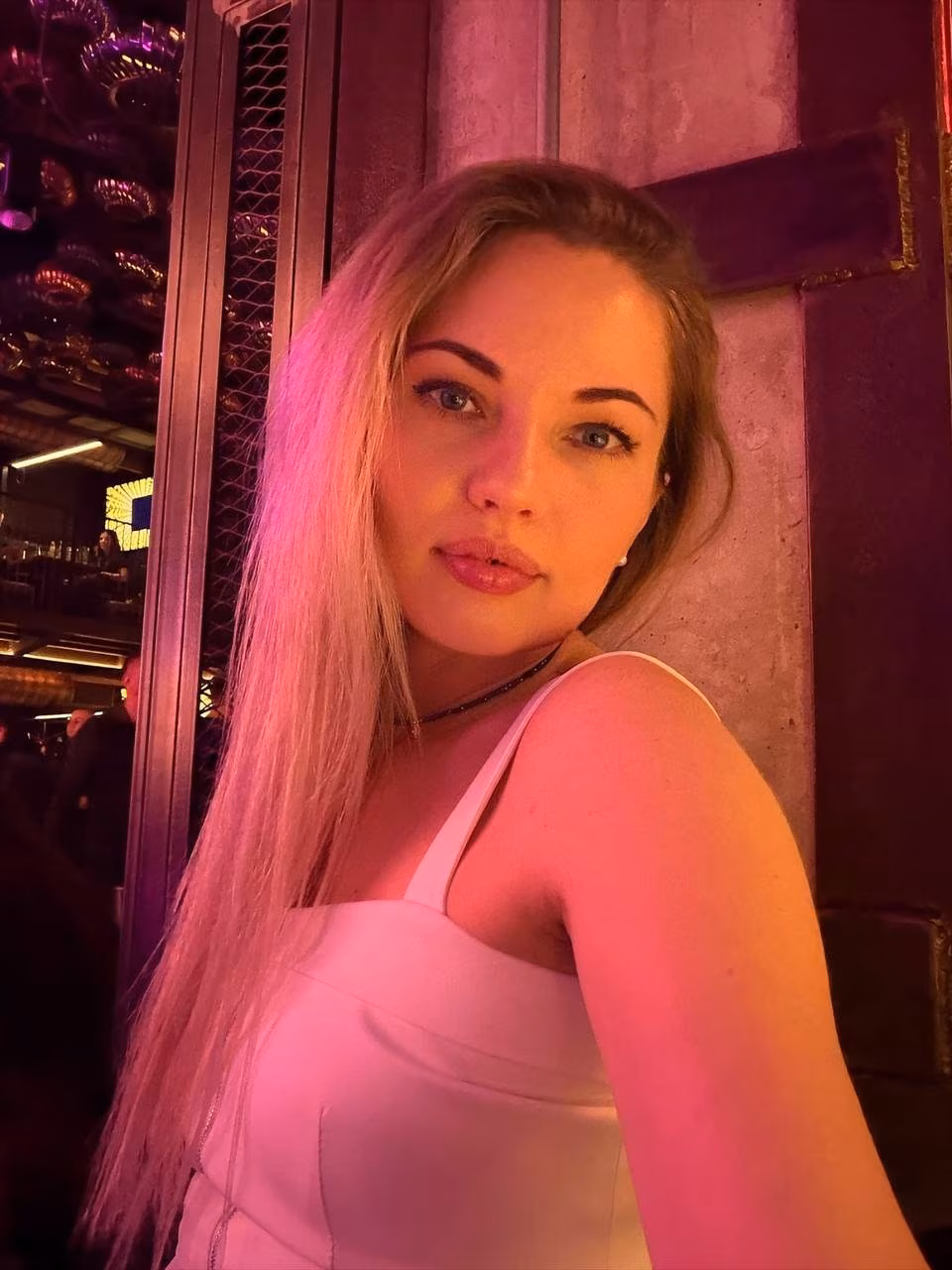 Olga 42 Bucharest Romania Looking for a man who sees his bride as equal