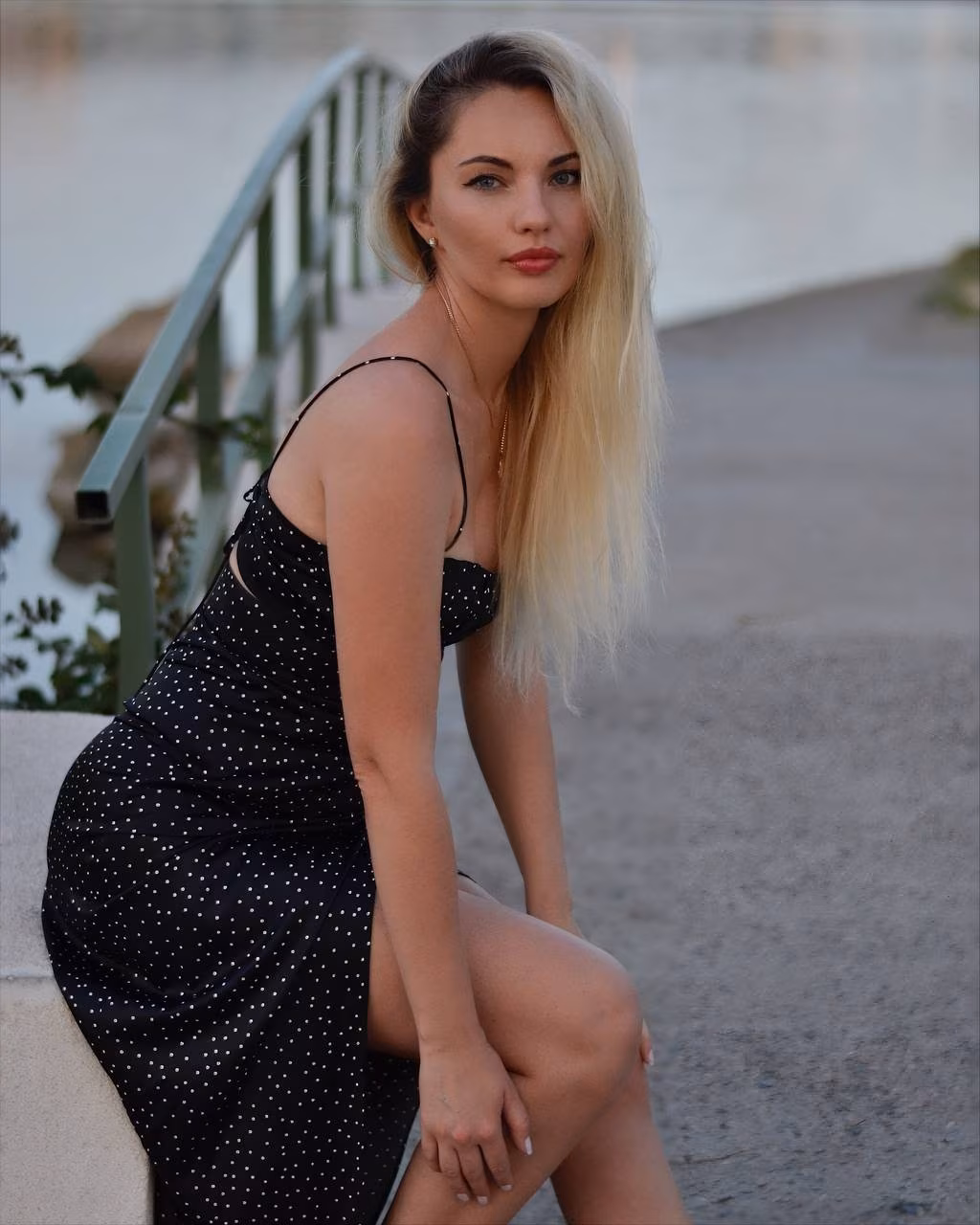Olga 42 Bucharest Romania Looking for a man who sees his bride as equal