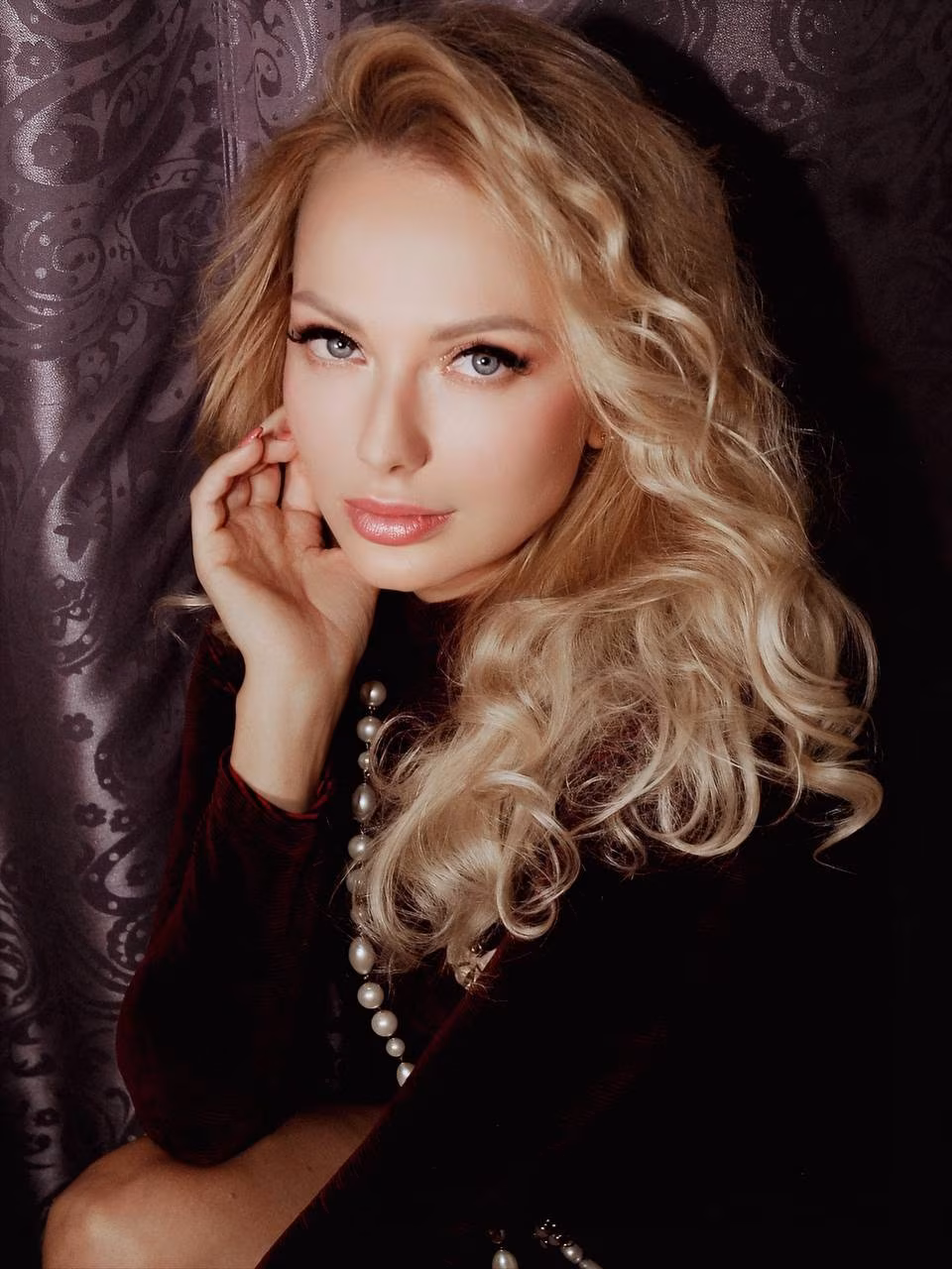 Yulia 40 Cannes France Ready to face the world as your bride