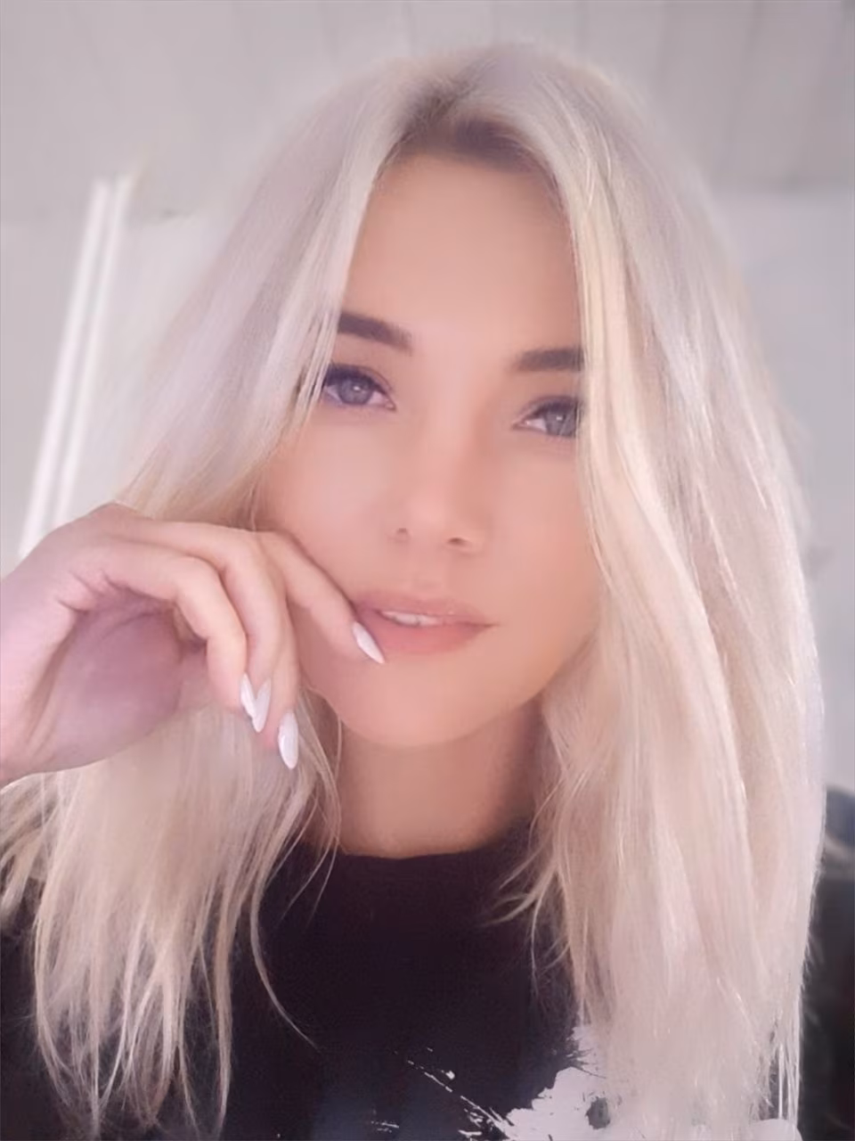 Yuliia 47 Berlin Germany Seeking a man who communicates with his bride