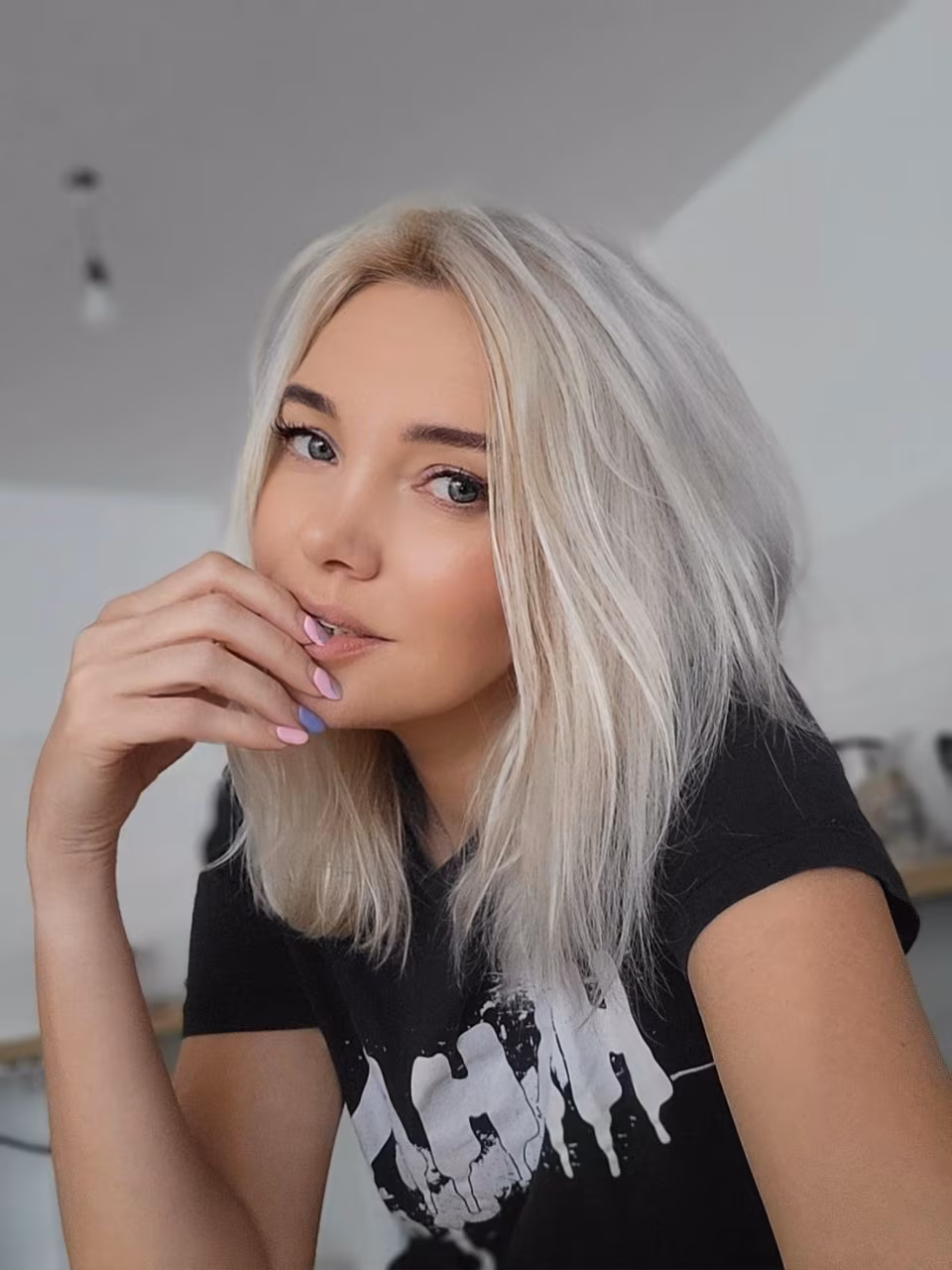 Yuliia 47 Berlin Germany Seeking a man who communicates with his bride