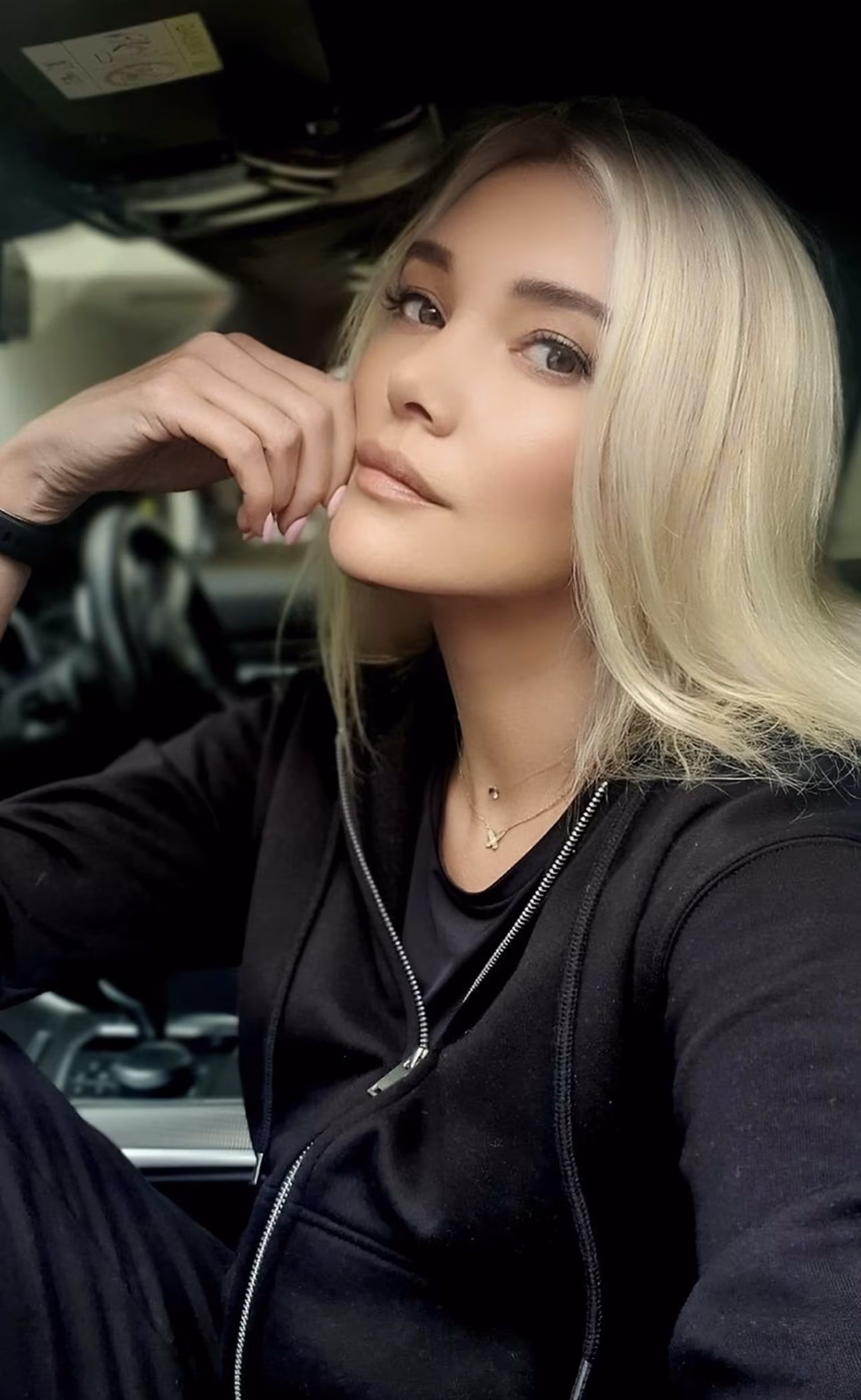 Yuliia 47 Berlin Germany Seeking a man who communicates with his bride