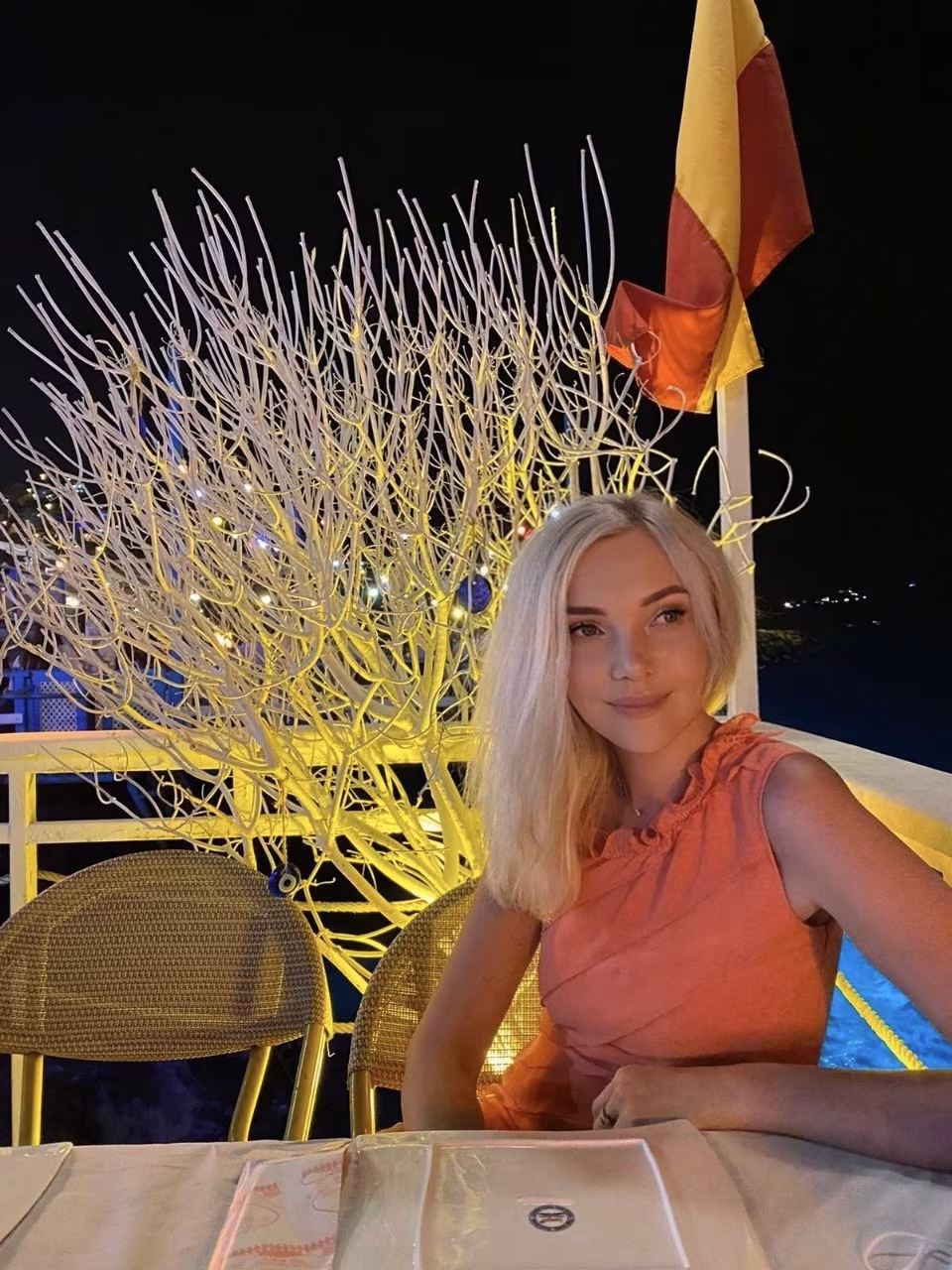 Yuliia 47 Berlin Germany Seeking a man who communicates with his bride