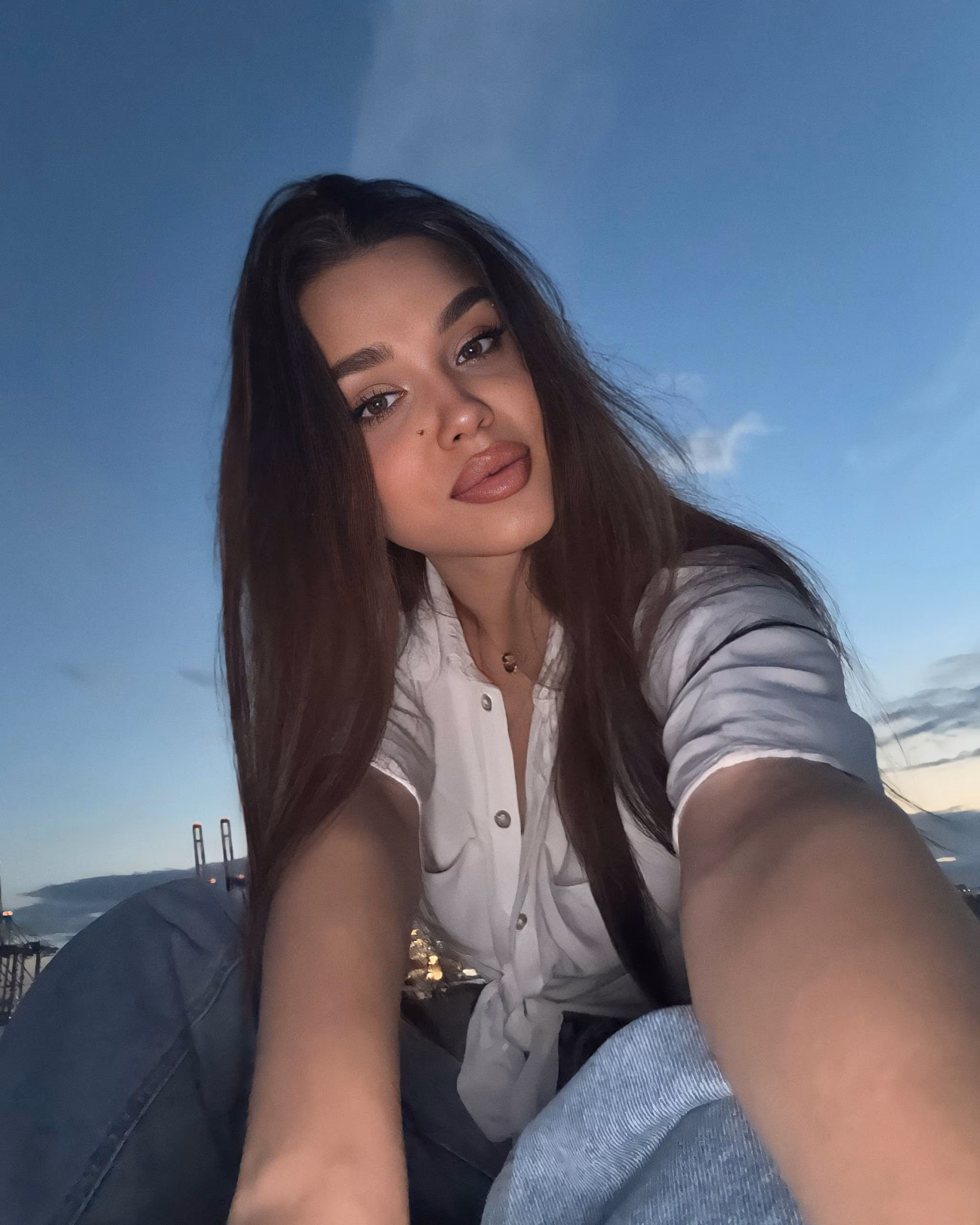 Anastasiia 21 Gradsk Poland I want to be a traditional bride