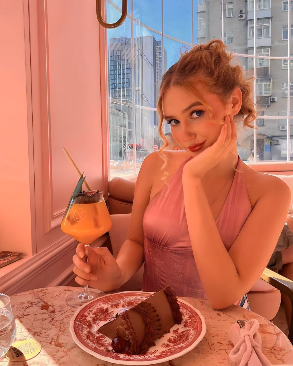 Alisa 18 Kiev Ukraine Looking for a man to make me his bride