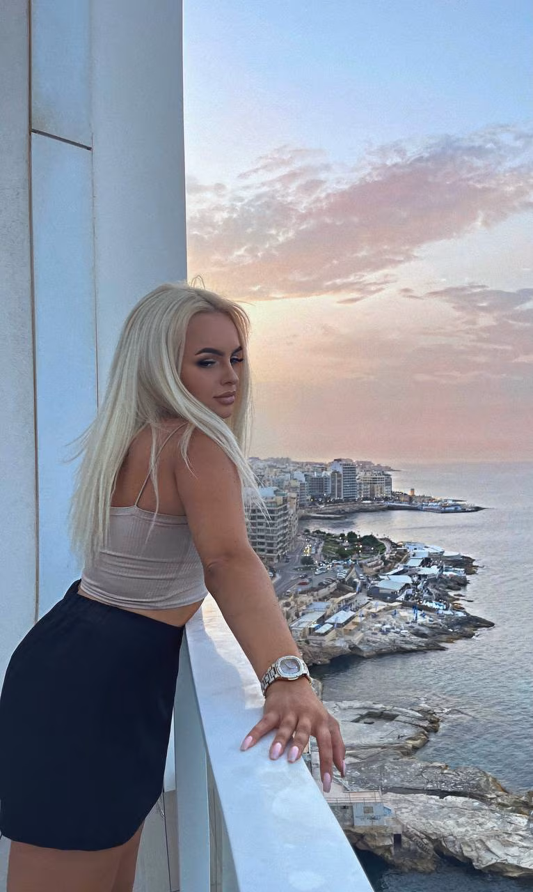 Daria 28 Lutsk Ukraine Looking for a man to make me his bride