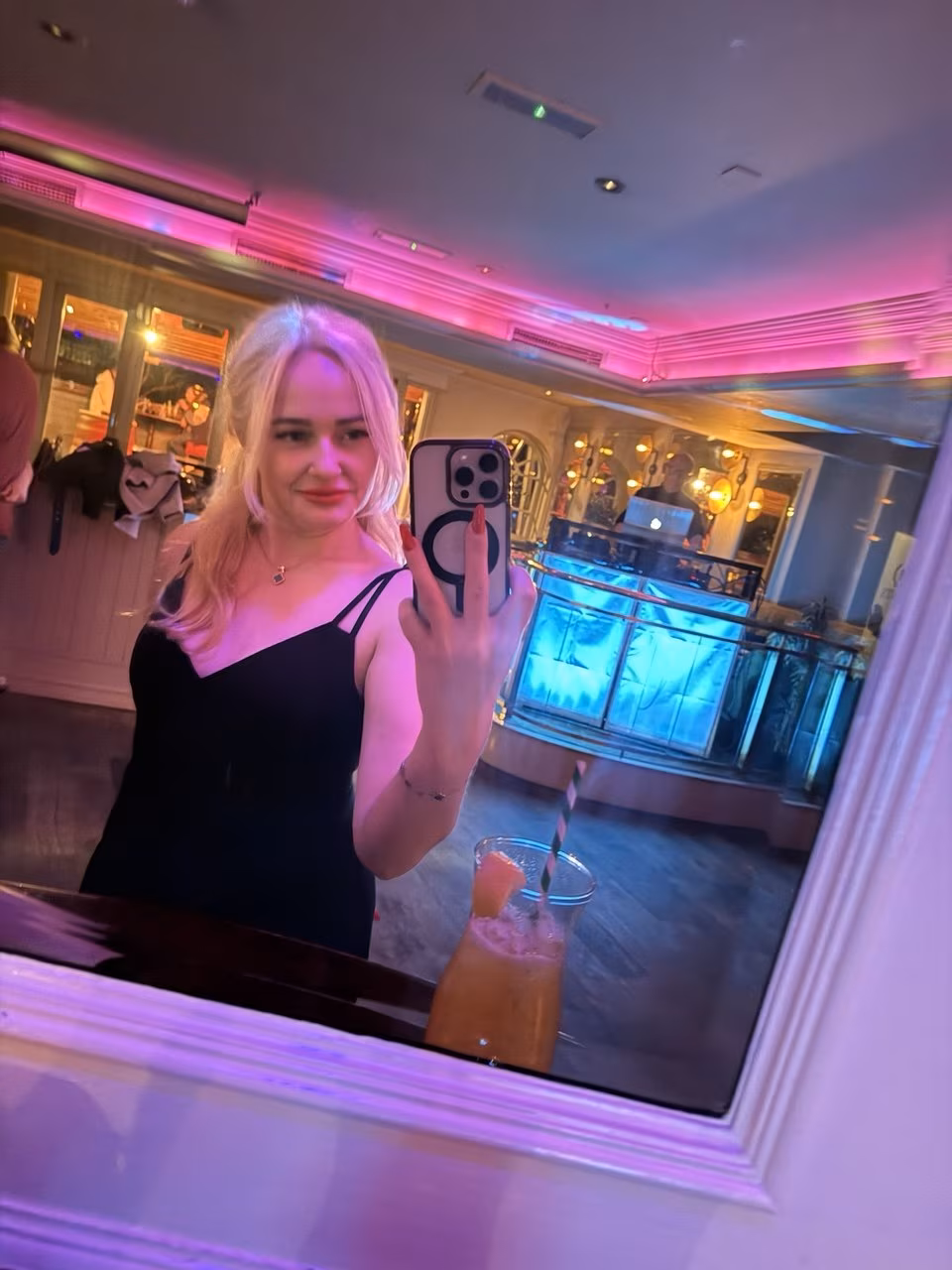 Iryna 40 Tullamore Ireland Looking for a man to make me his bride