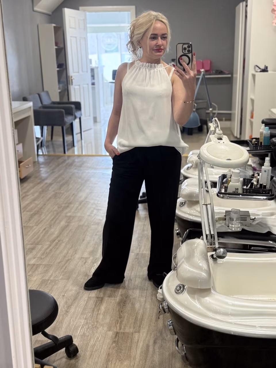 Iryna 40 Tullamore Ireland Looking for a man to make me his bride