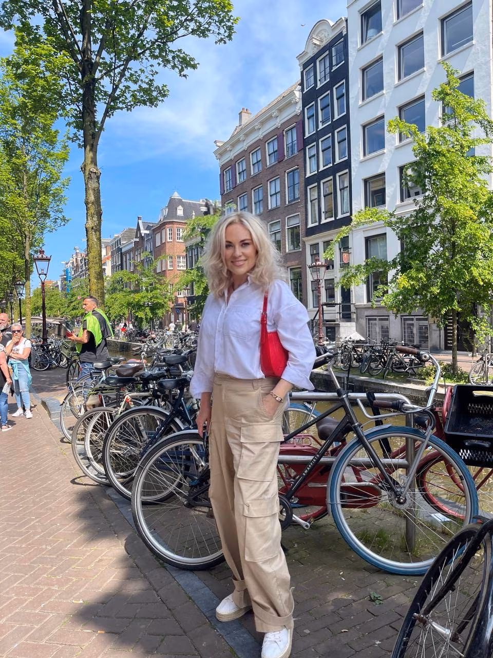 Victoria 51 Berlin Germany Looking for a man who is patient with his bride