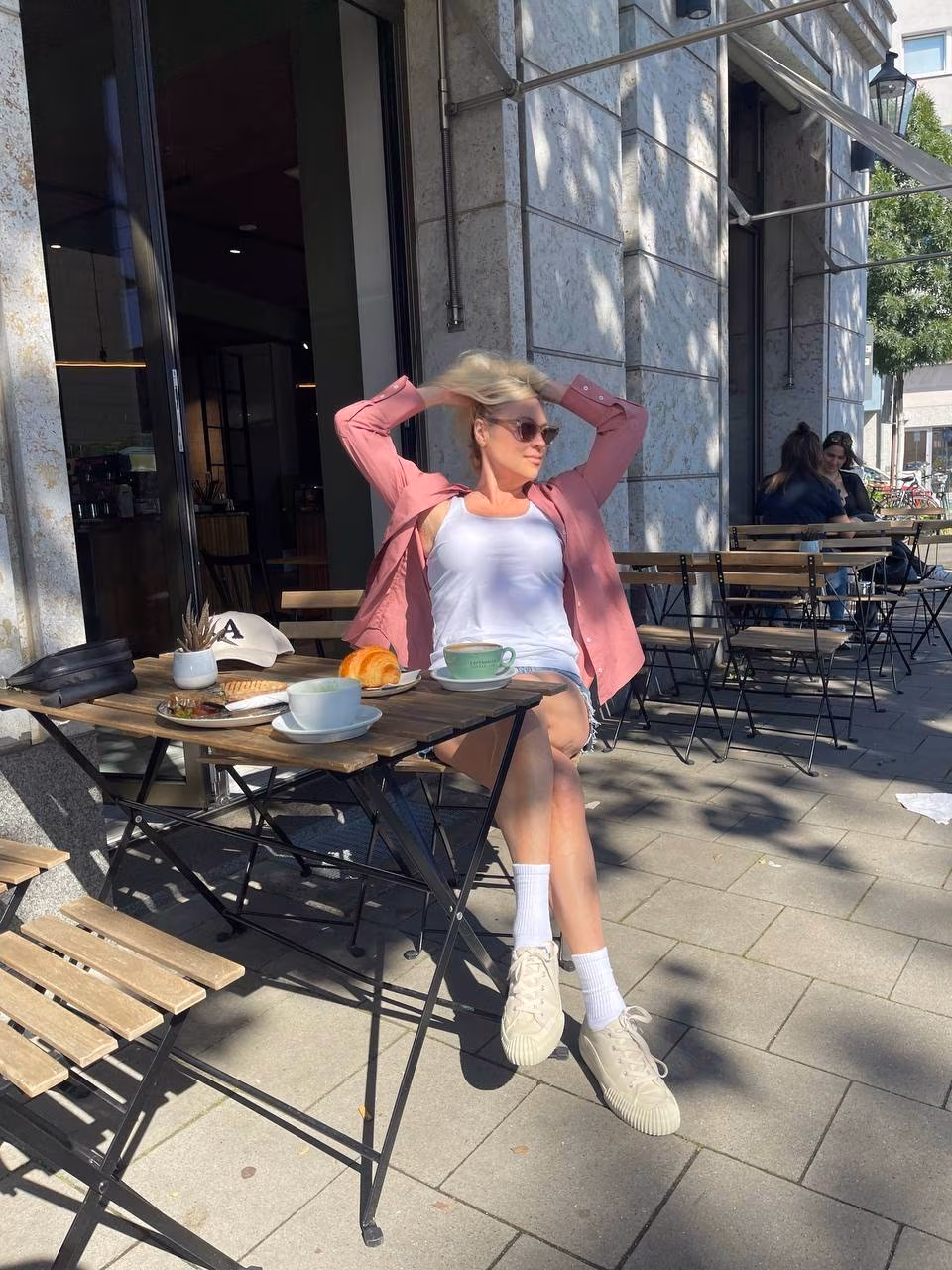 Victoria 51 Berlin Germany Looking for a man who is patient with his bride