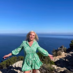 Victoria 51 Berlin Germany Looking for a man who is patient with his bride