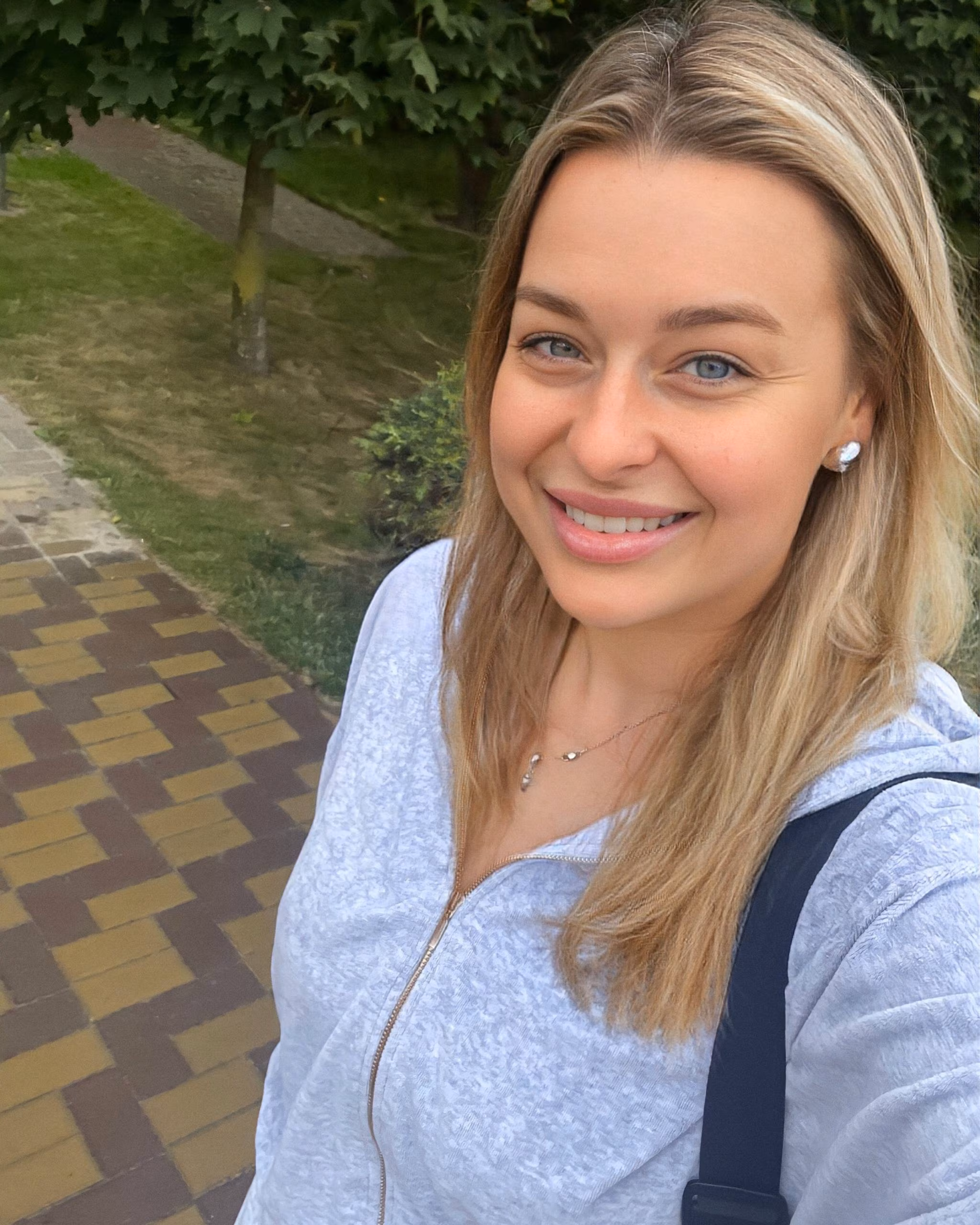 Liudmyla 40 Kyiv Ukraine Looking for a man who values family as his bride