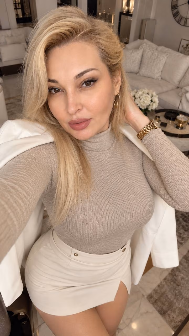 Olena 42 Kyiv Ukraine Looking for a sincere man to be his bride