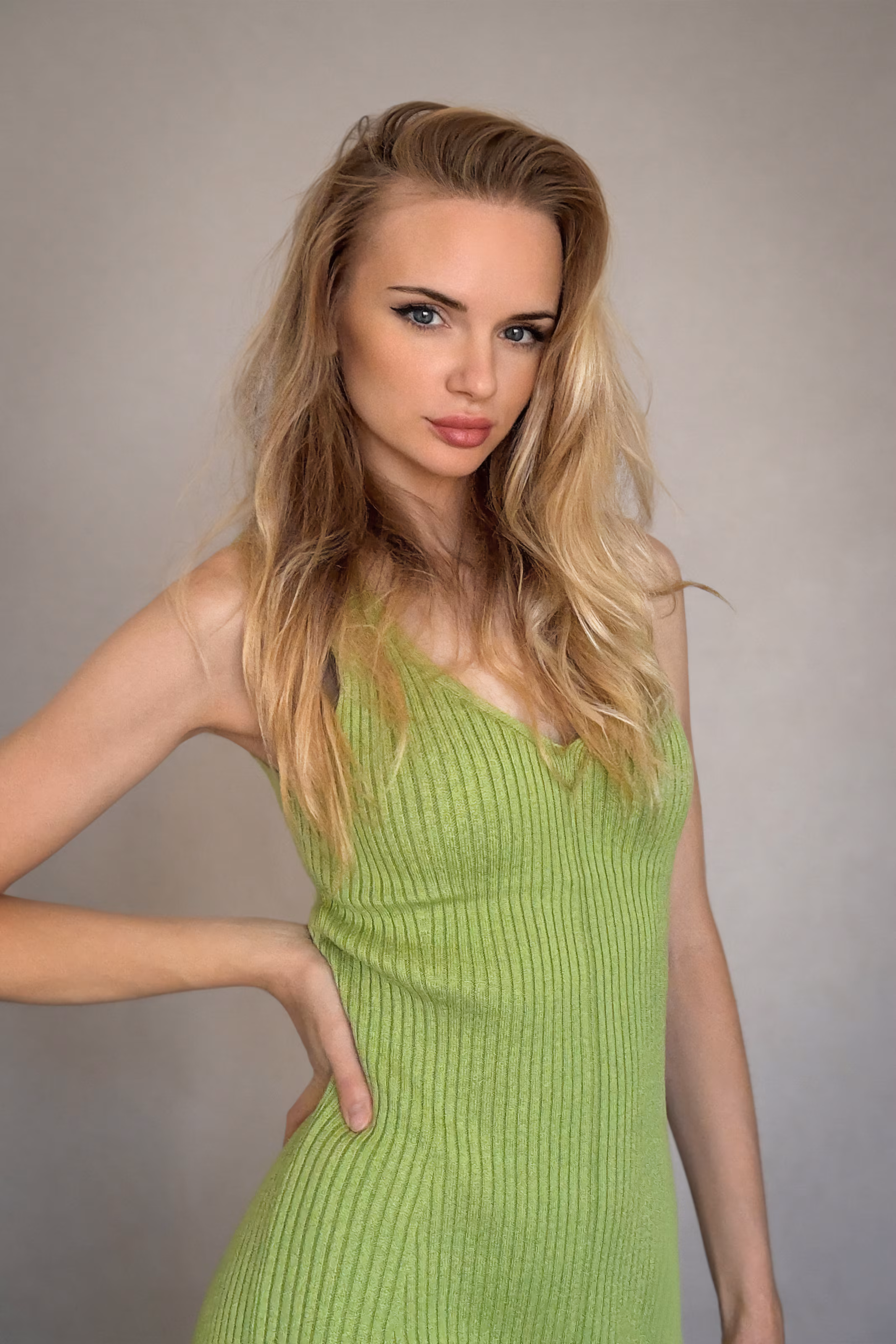 Alena 35 Kyiv Ukraine Ready to be a positive and kind bride