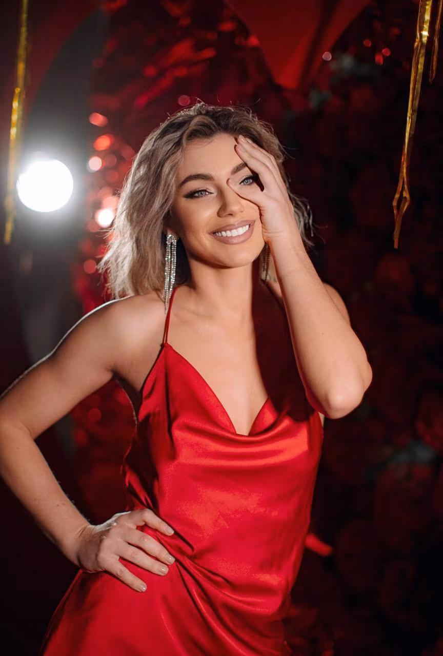 Alena 36 Kharkiv Ukraine Ready to be a reliable and trustworthy bride