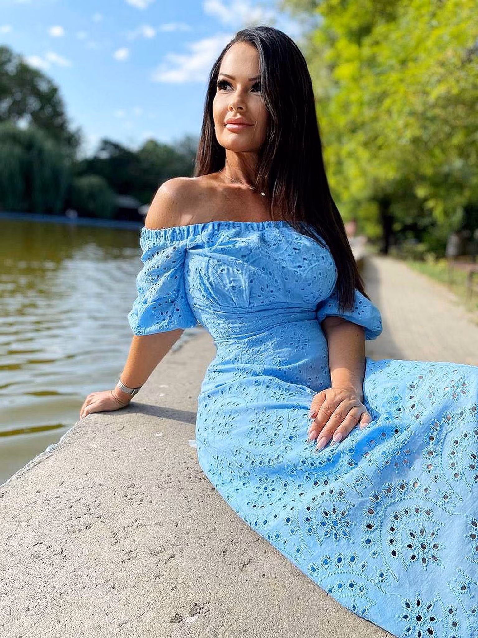 Mara 55 Bucharest Romania Ready to be a strong and independent bride
